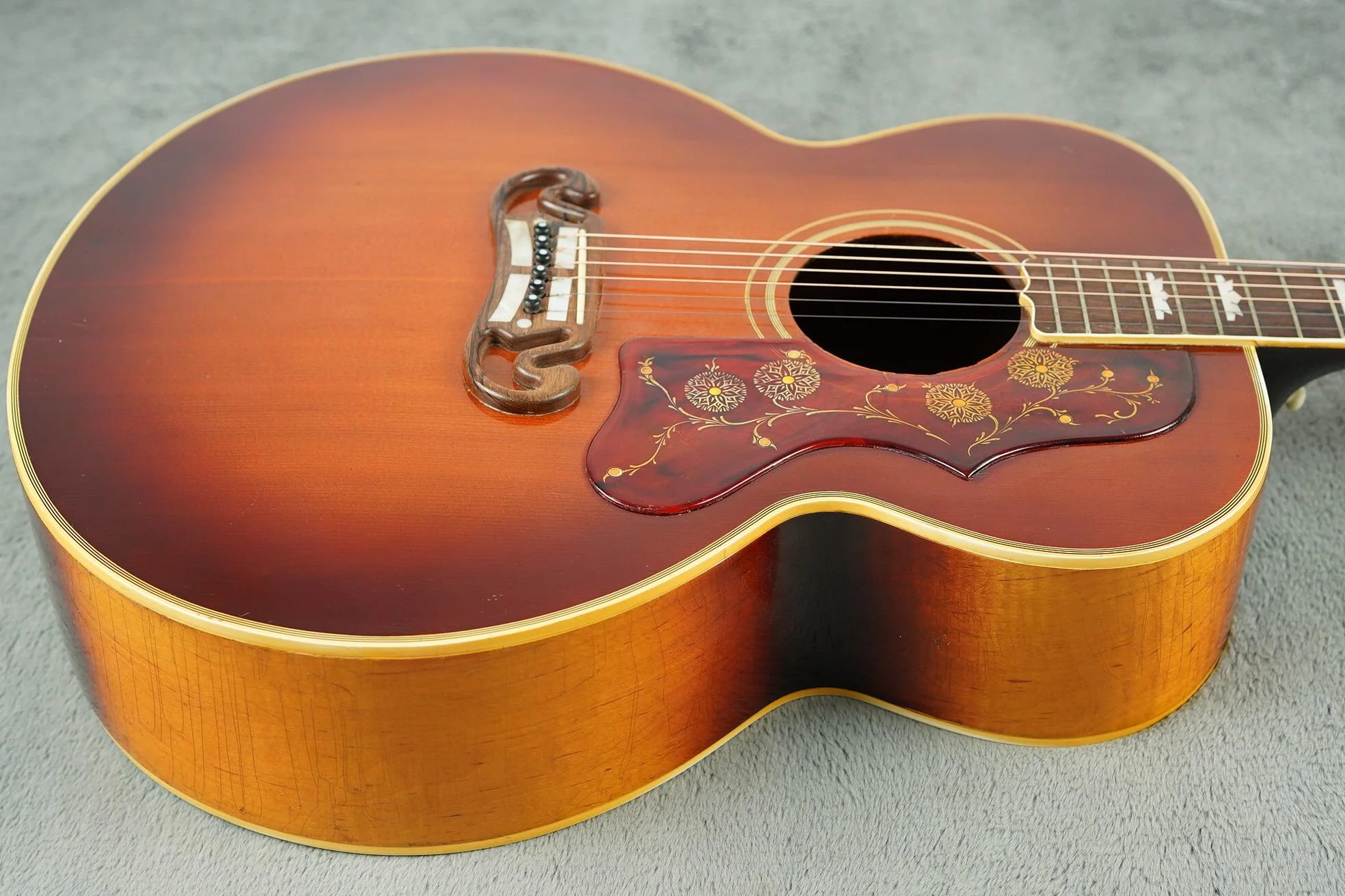 1955 Gibson J-200, Sunburst + OHSC - Image 15