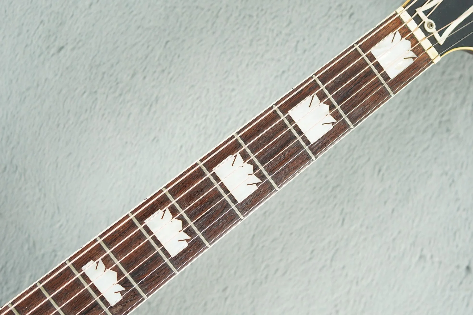 1955 Gibson J-200, Sunburst + OHSC - Image 20