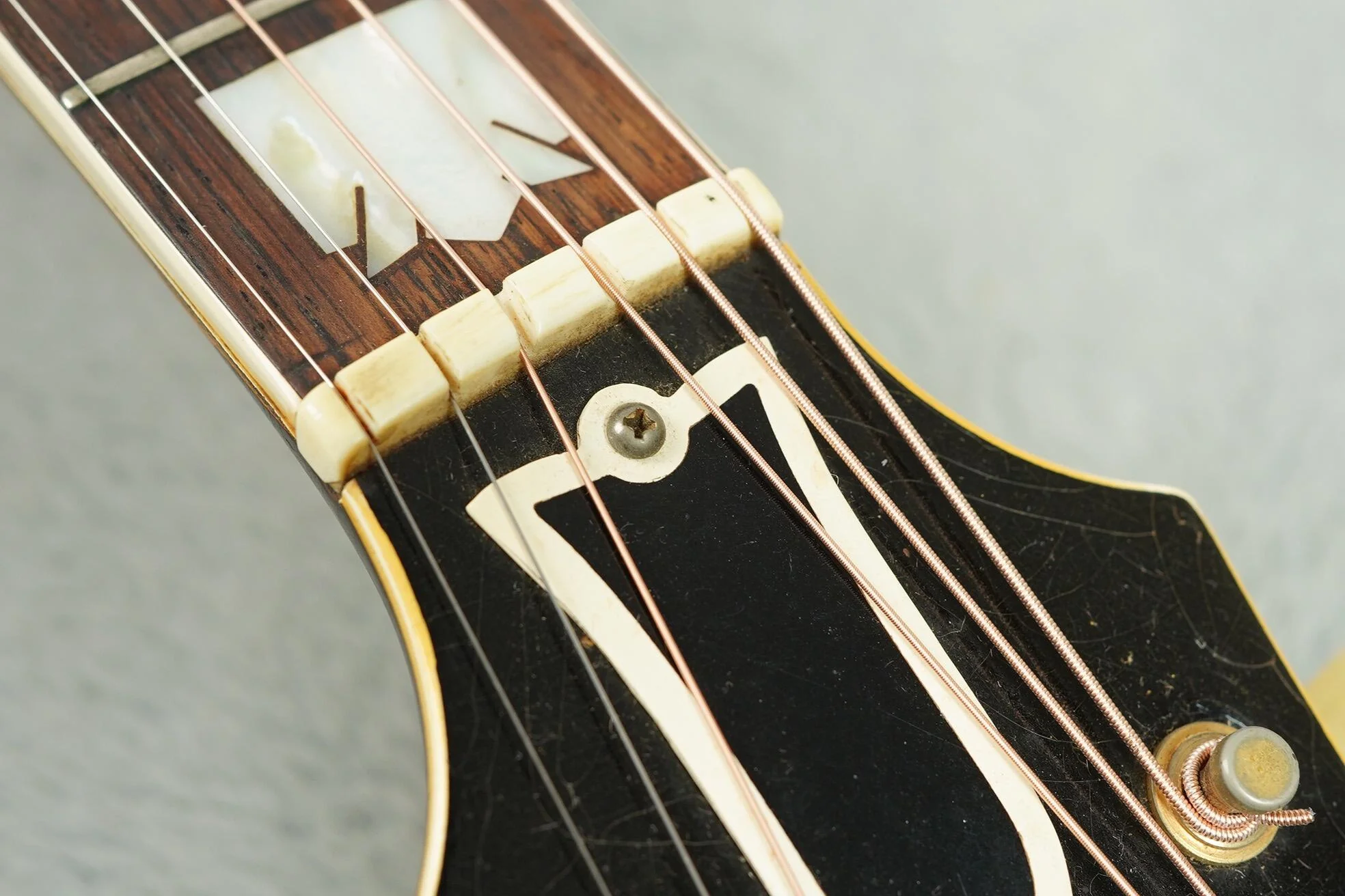1955 Gibson J-200, Sunburst + OHSC - Image 22