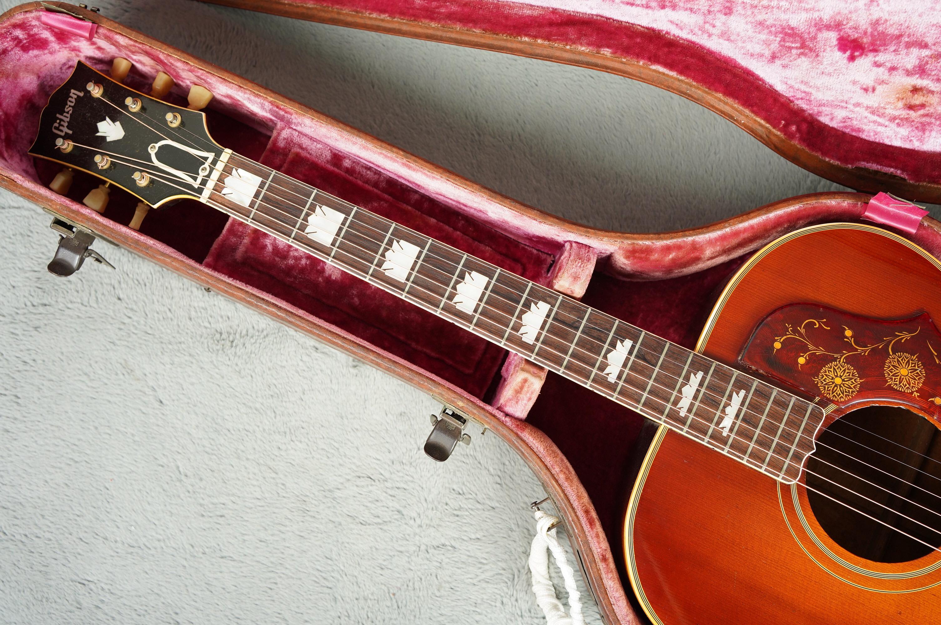 1955 Gibson J-200, Sunburst + OHSC - Image 4