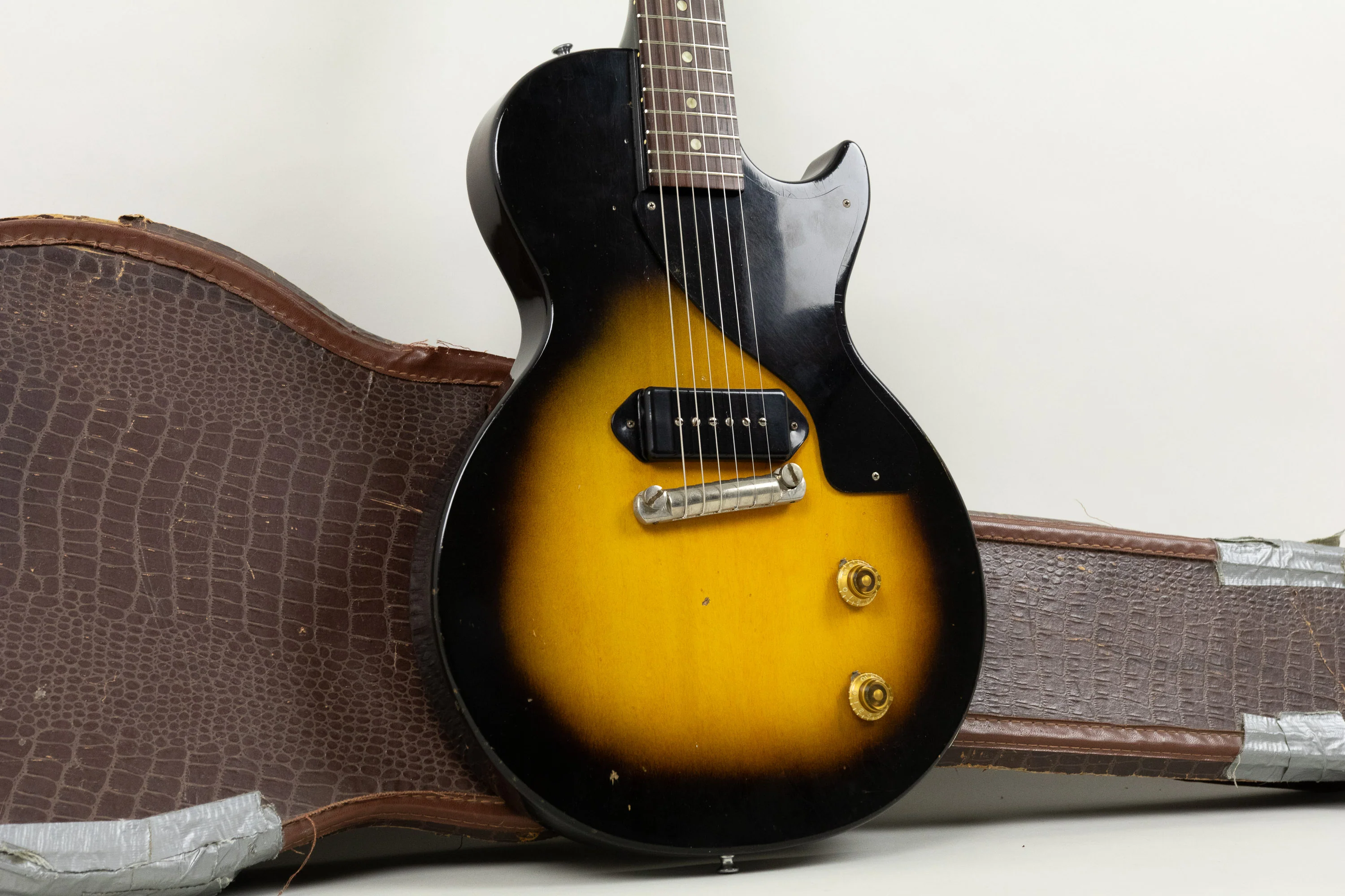 1955 Gibson Les Paul Junior, Sunburst - Image 2