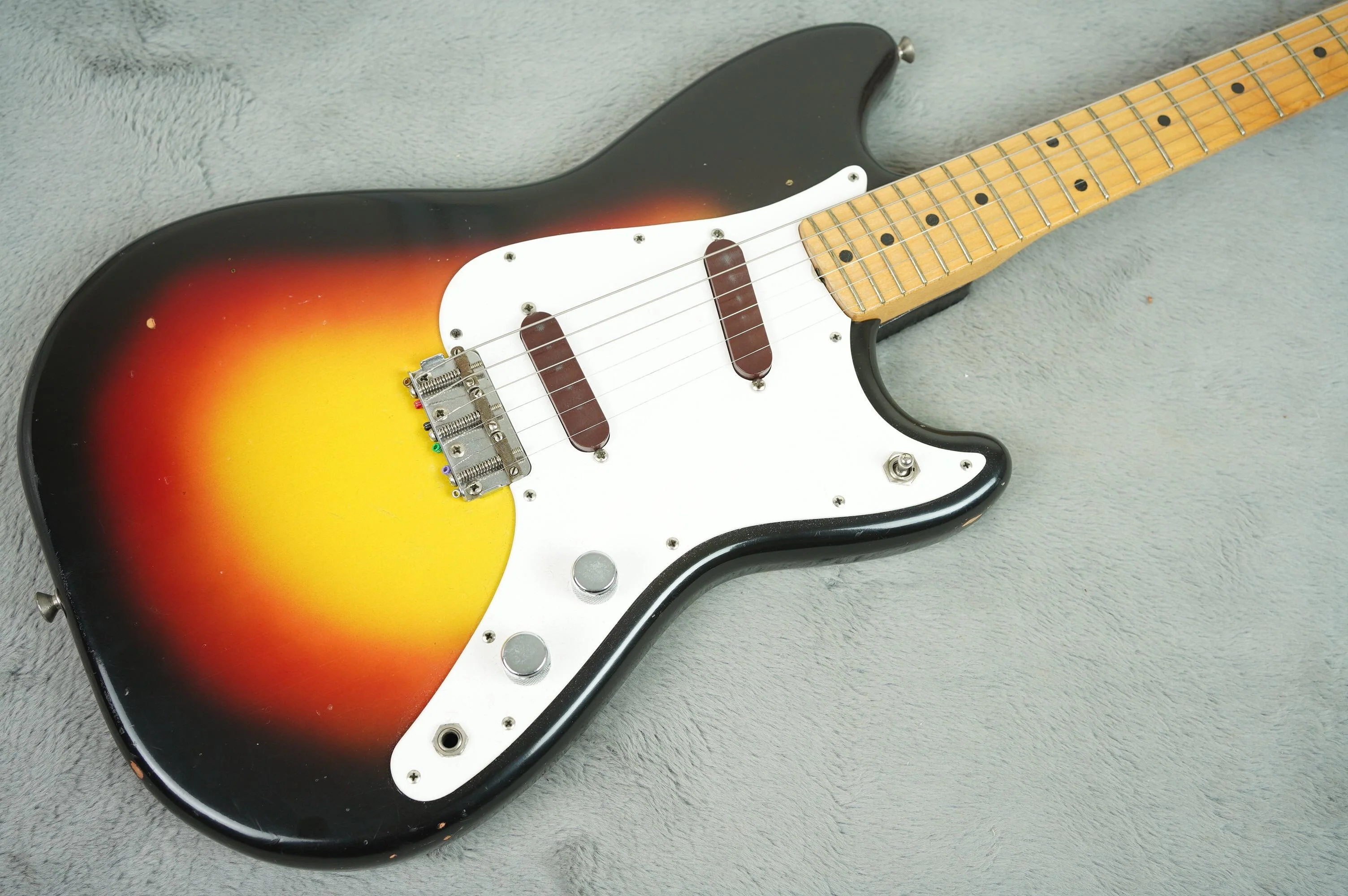 1958 Fender Duosonic, Sunburst + OHSC - Image 7