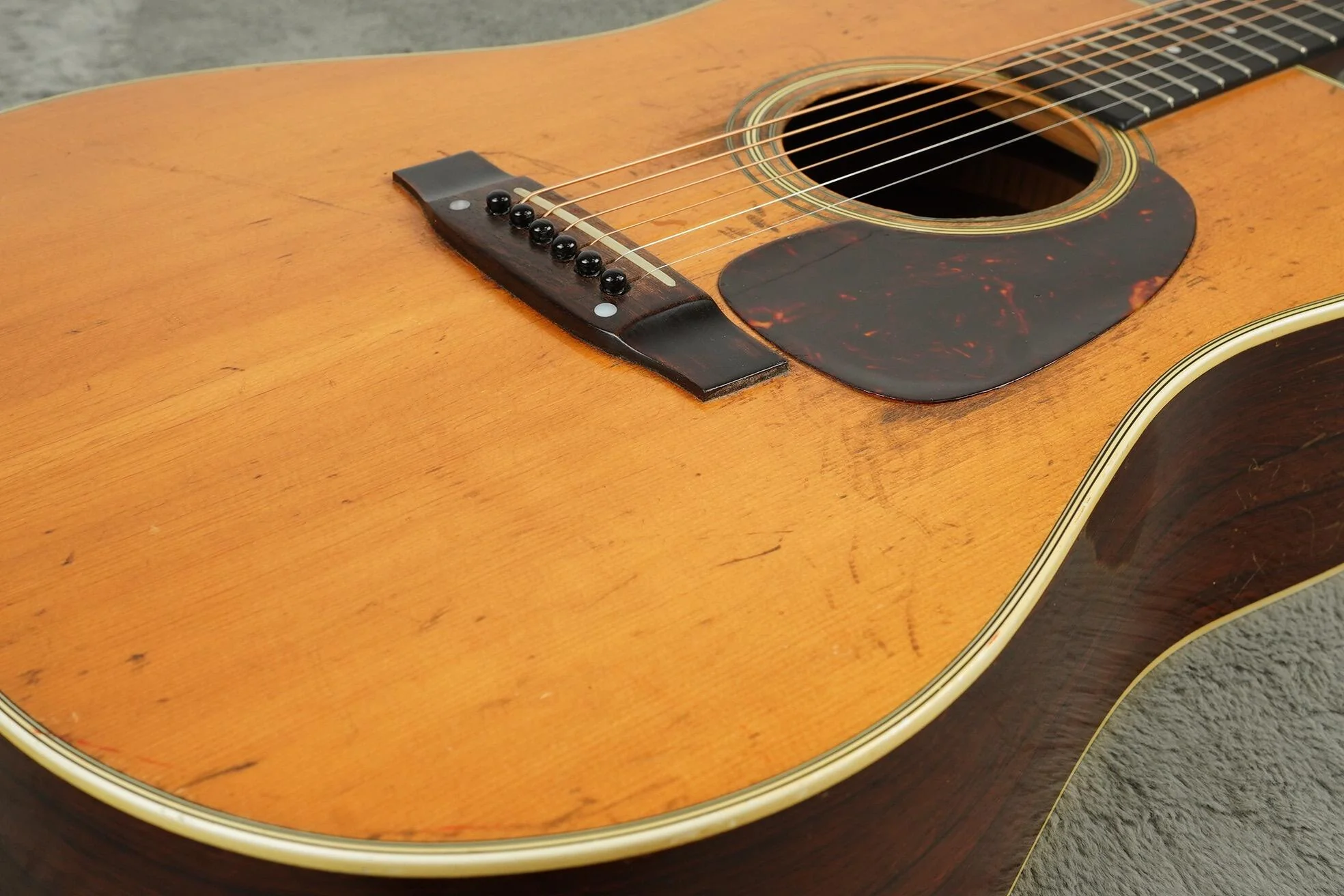 1958 Martin D-28 + HSC - Image 3