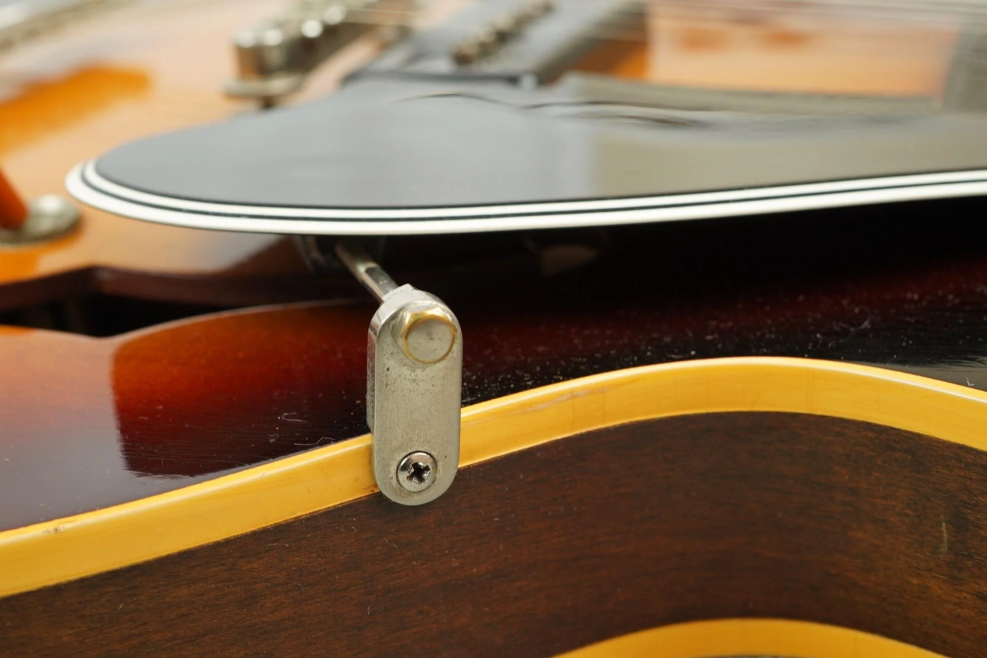1959 Gibson ES-330TD, Sunburst + OHSC - Image 18