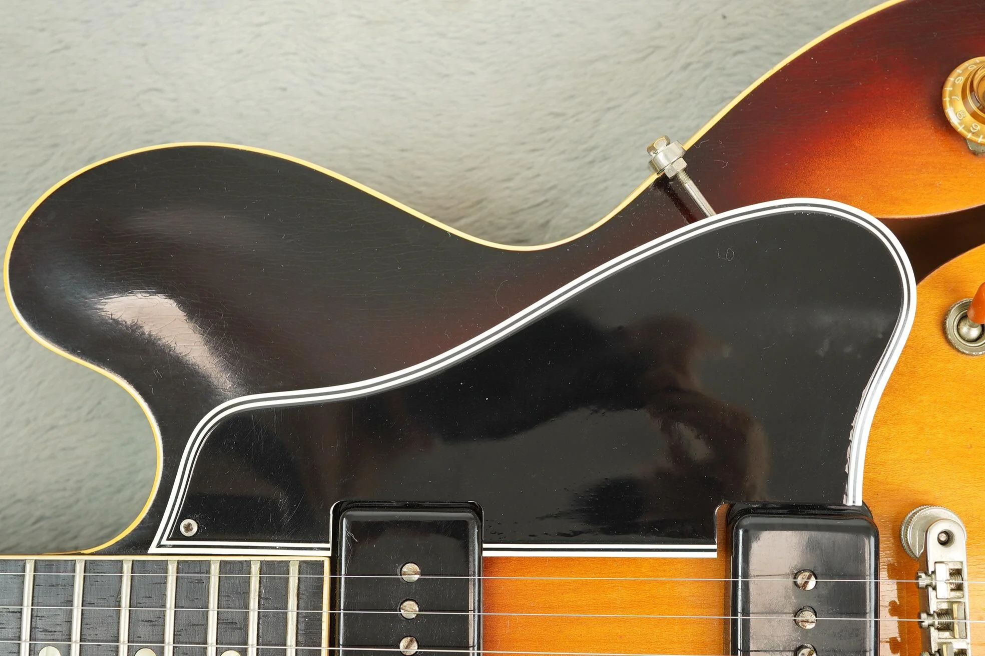 1959 Gibson ES-330TD, Sunburst + OHSC - Image 26