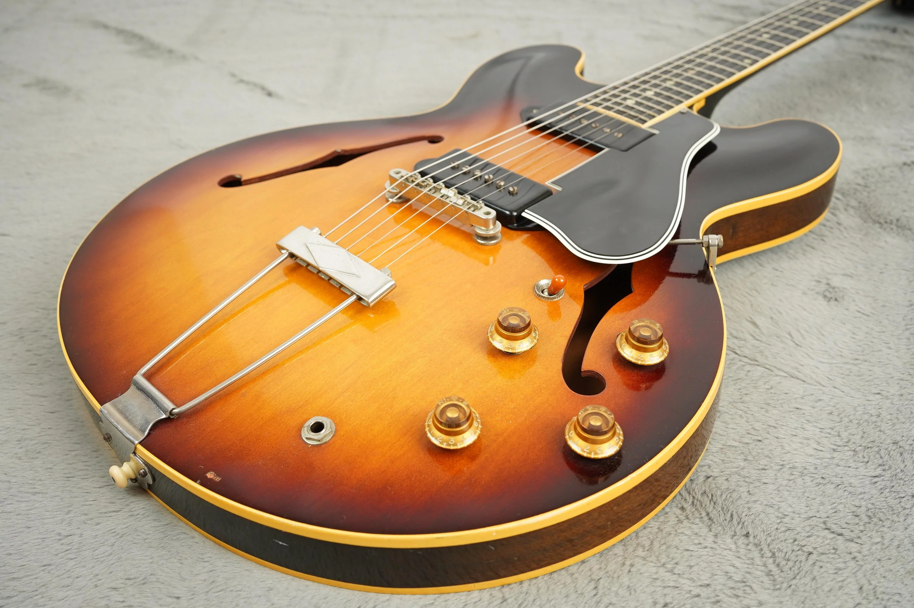 1959 Gibson ES-330TD, Sunburst + OHSC - Image 7
