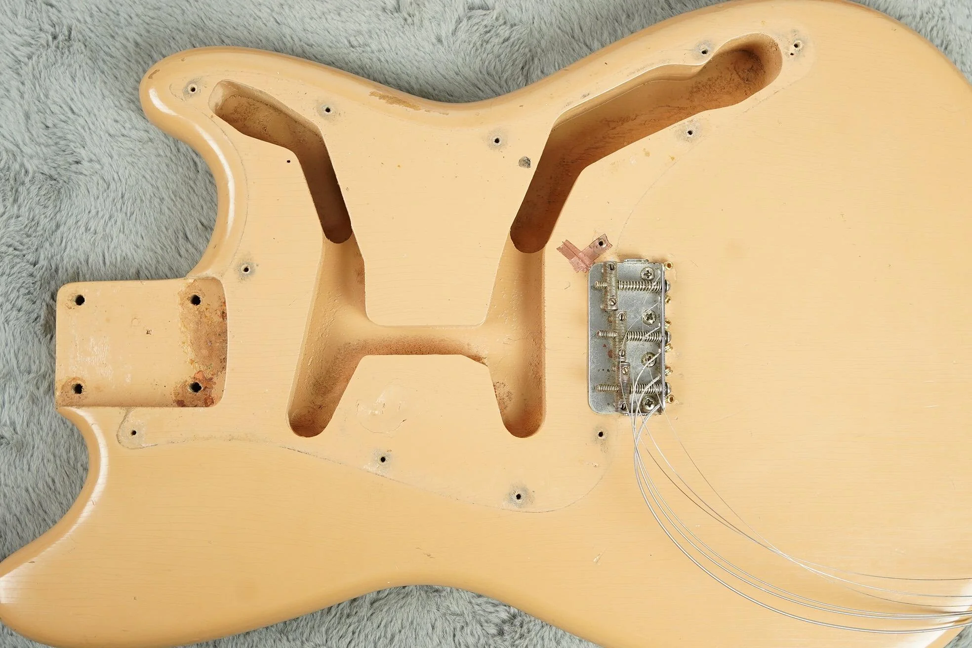 1960 Fender Duo-Sonic + OHSC - Image 38