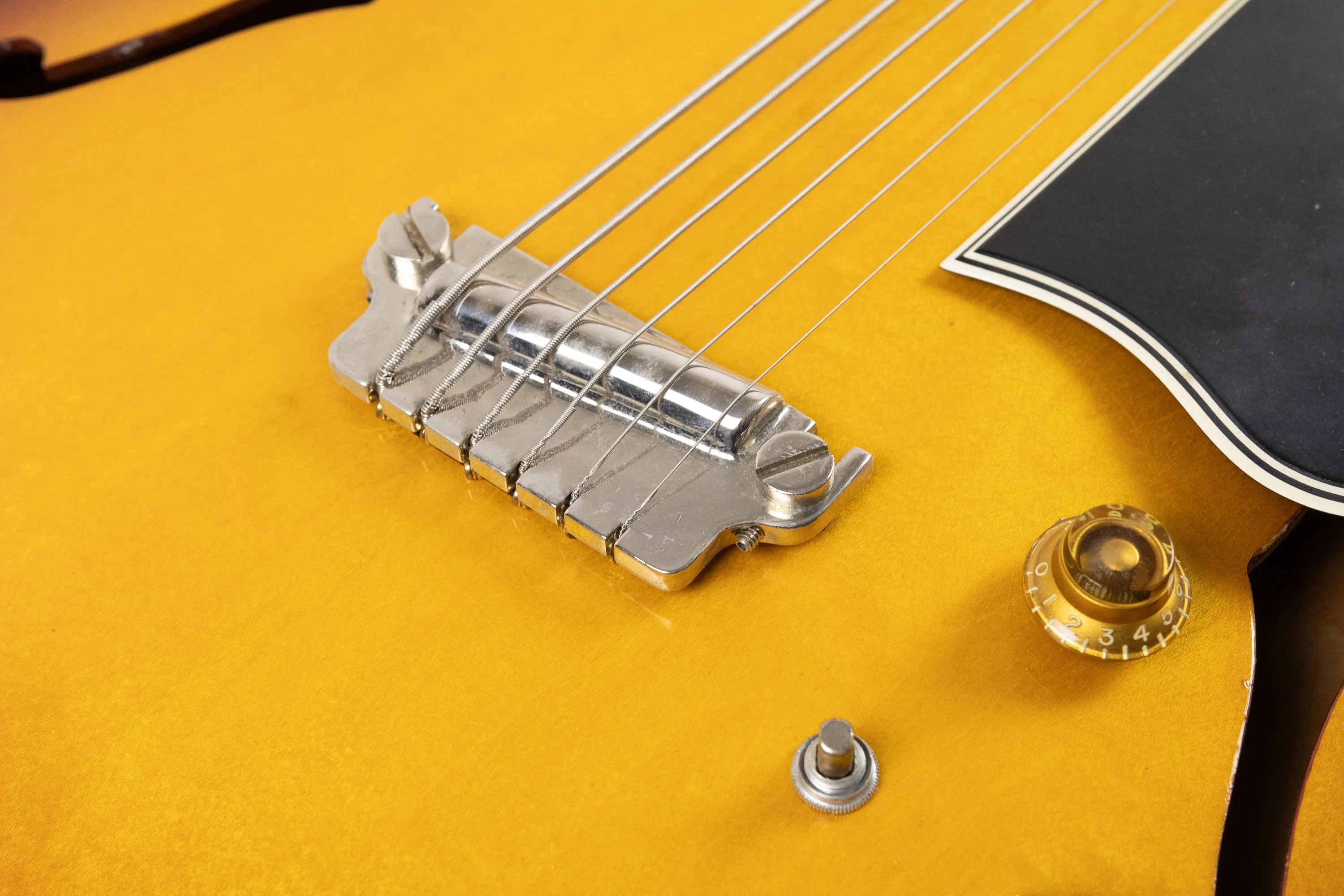 1960 Gibson EB-6, Sunburst ex-Tom Petersson (Cheap Trick) - Image 15