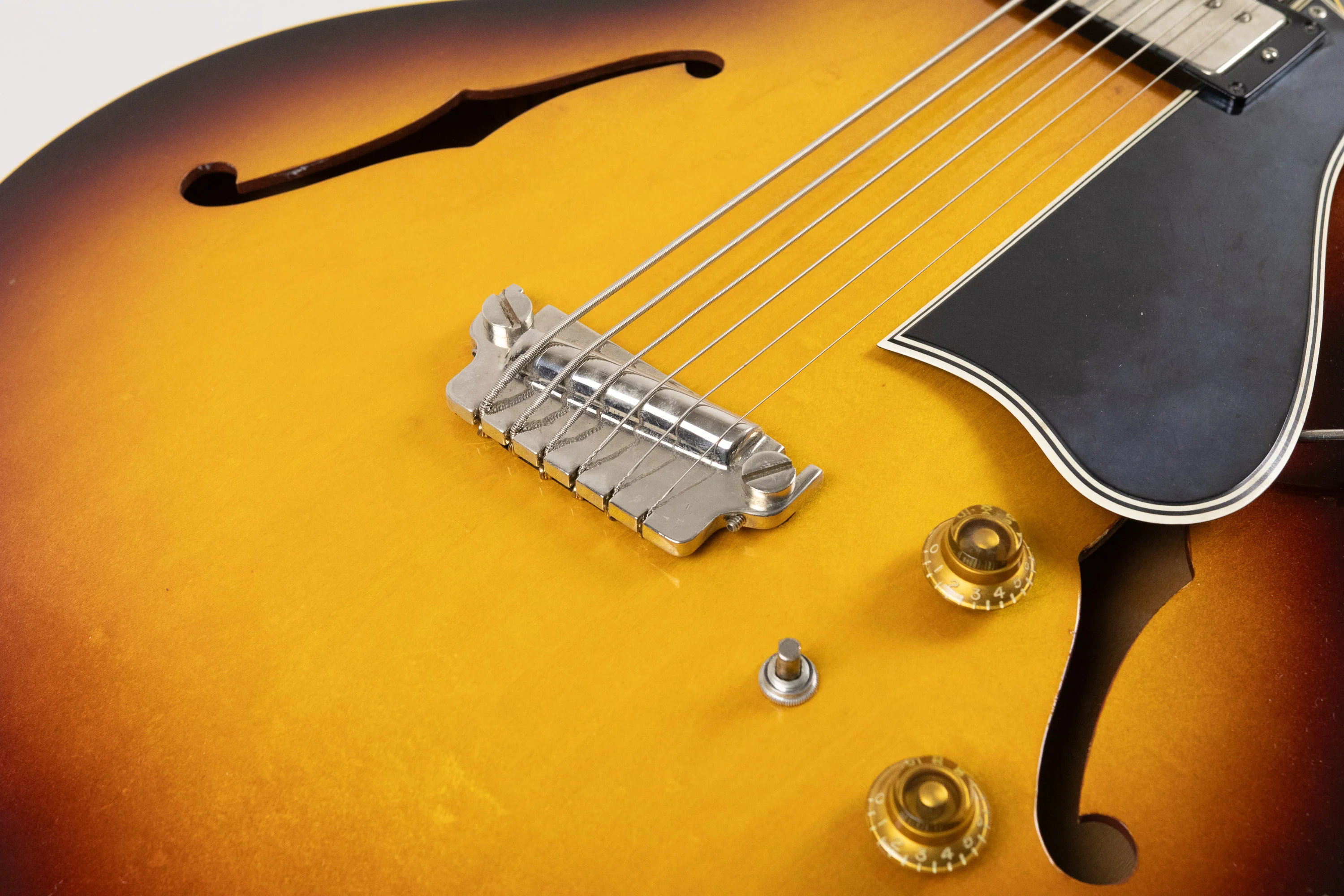 1960 Gibson EB-6, Sunburst ex-Tom Petersson (Cheap Trick) - Image 16