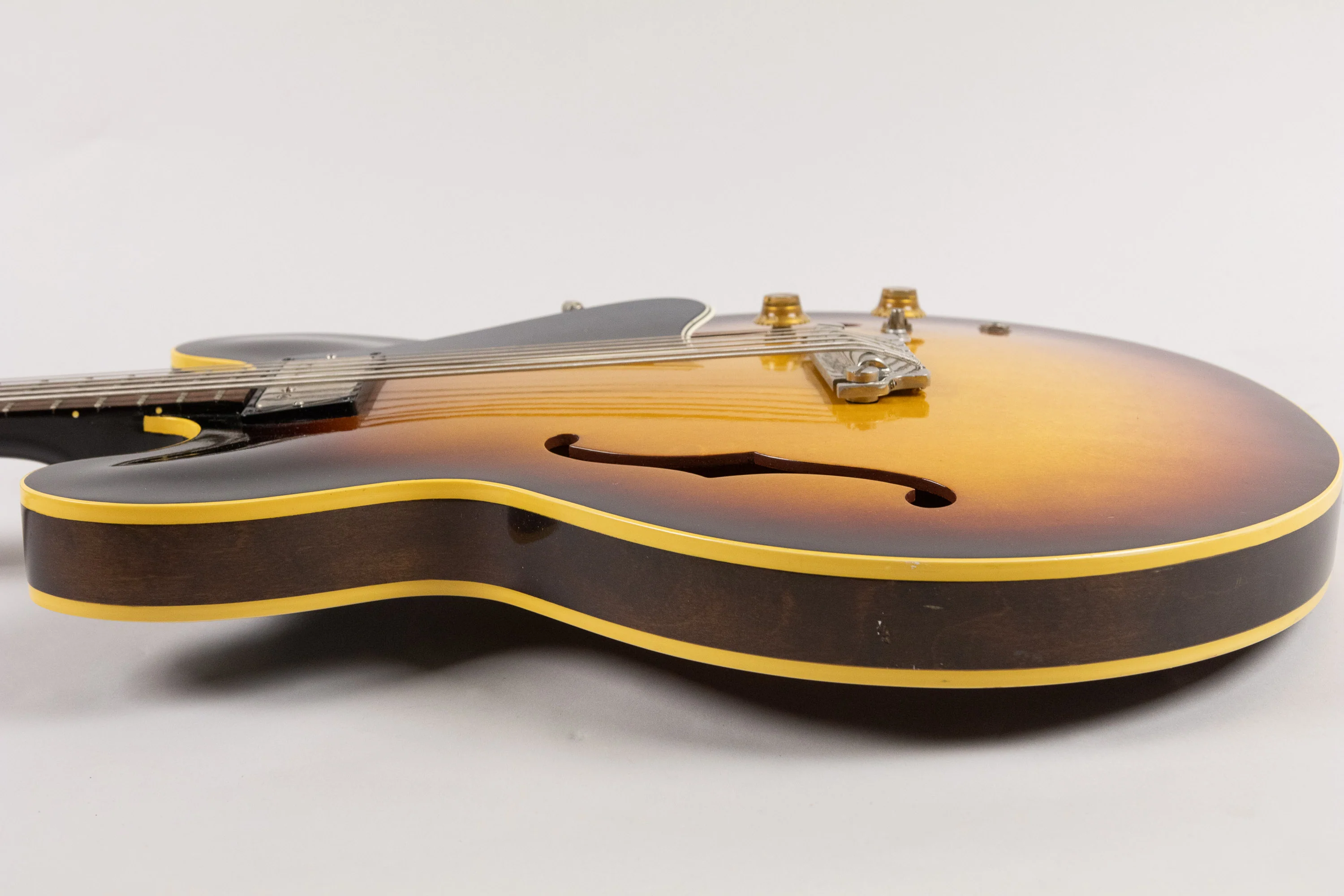 1960 Gibson EB-6, Sunburst ex-Tom Petersson (Cheap Trick) - Image 21