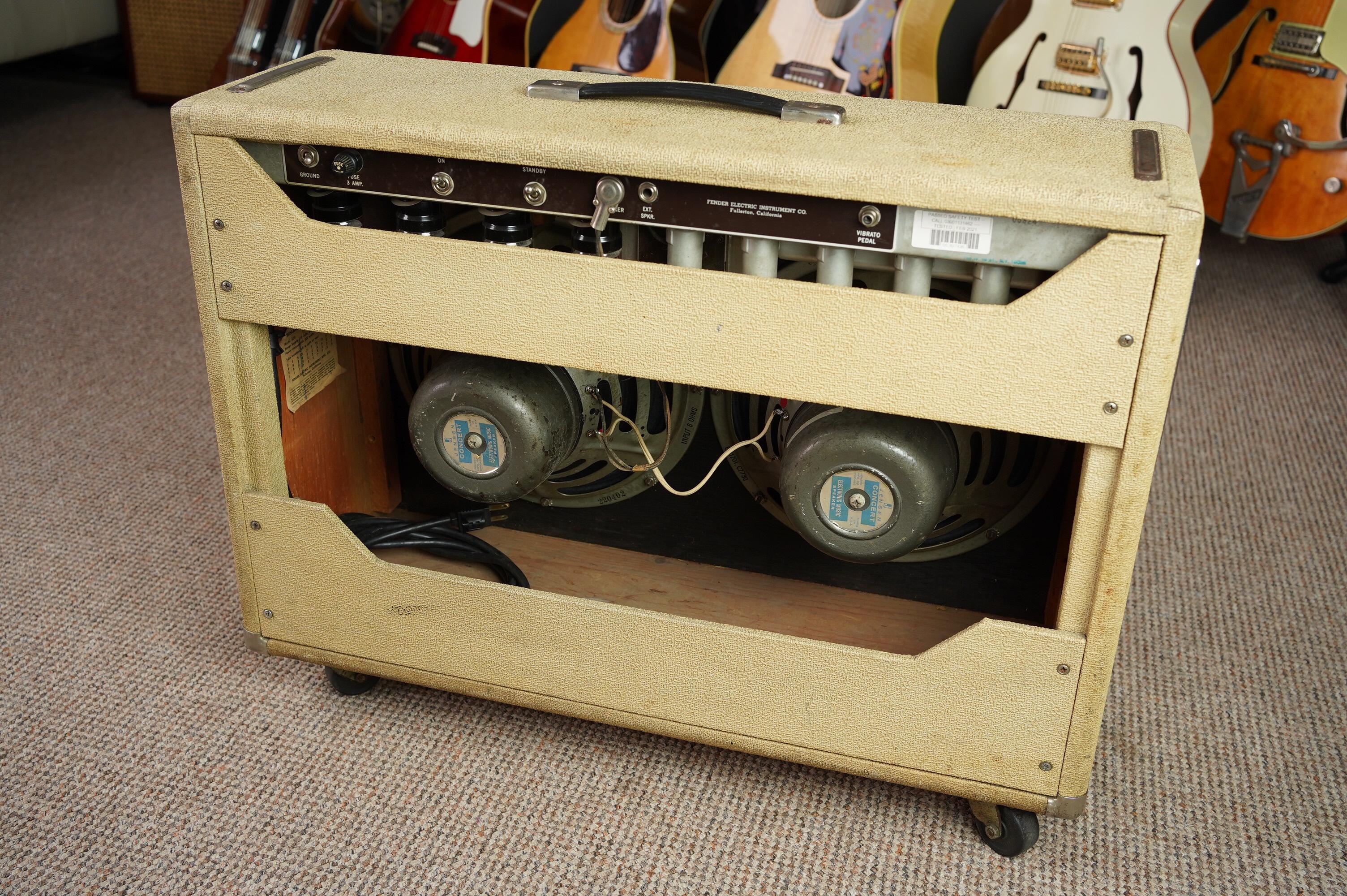 1962 Fender Twin Amp, White Tolex - Image 15
