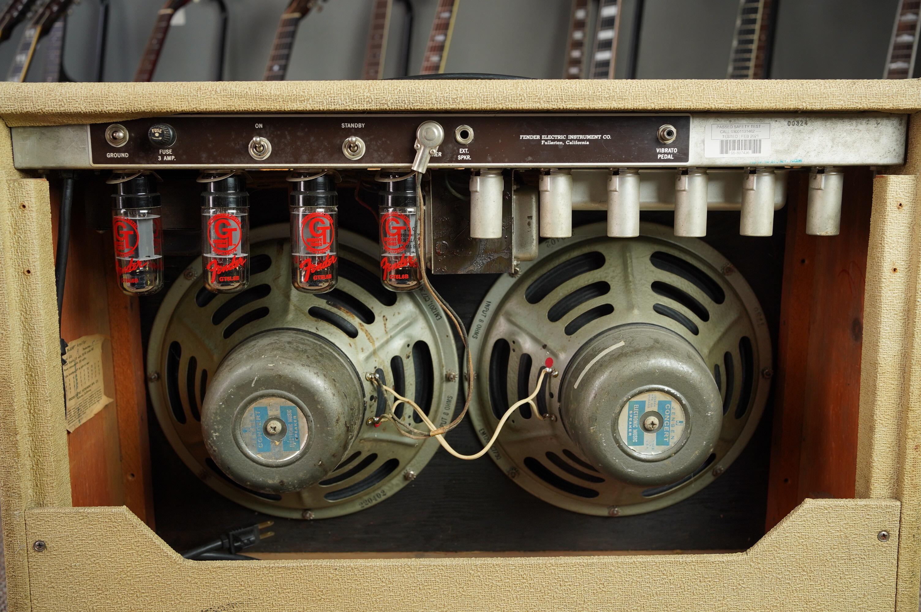 1962 Fender Twin Amp, White Tolex - Image 17
