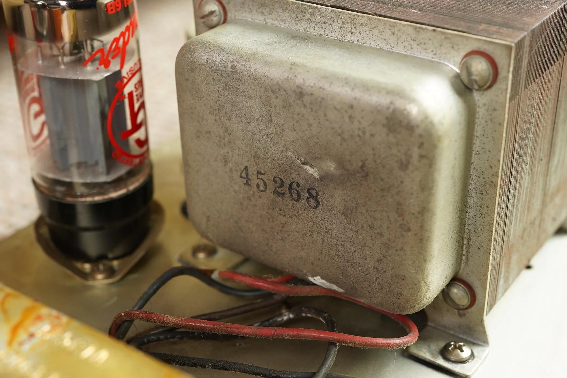 1962 Fender Twin Amp, White Tolex - Image 38