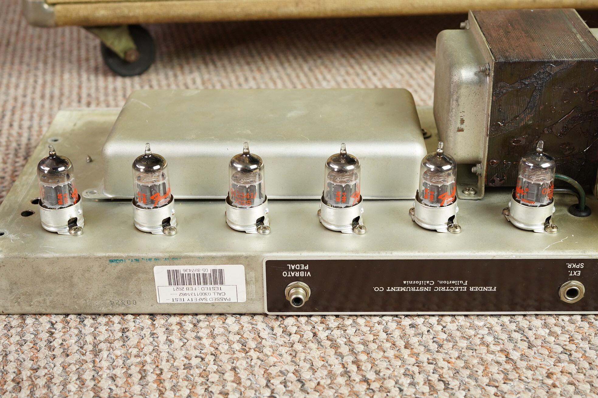 1962 Fender Twin Amp, White Tolex - Image 39