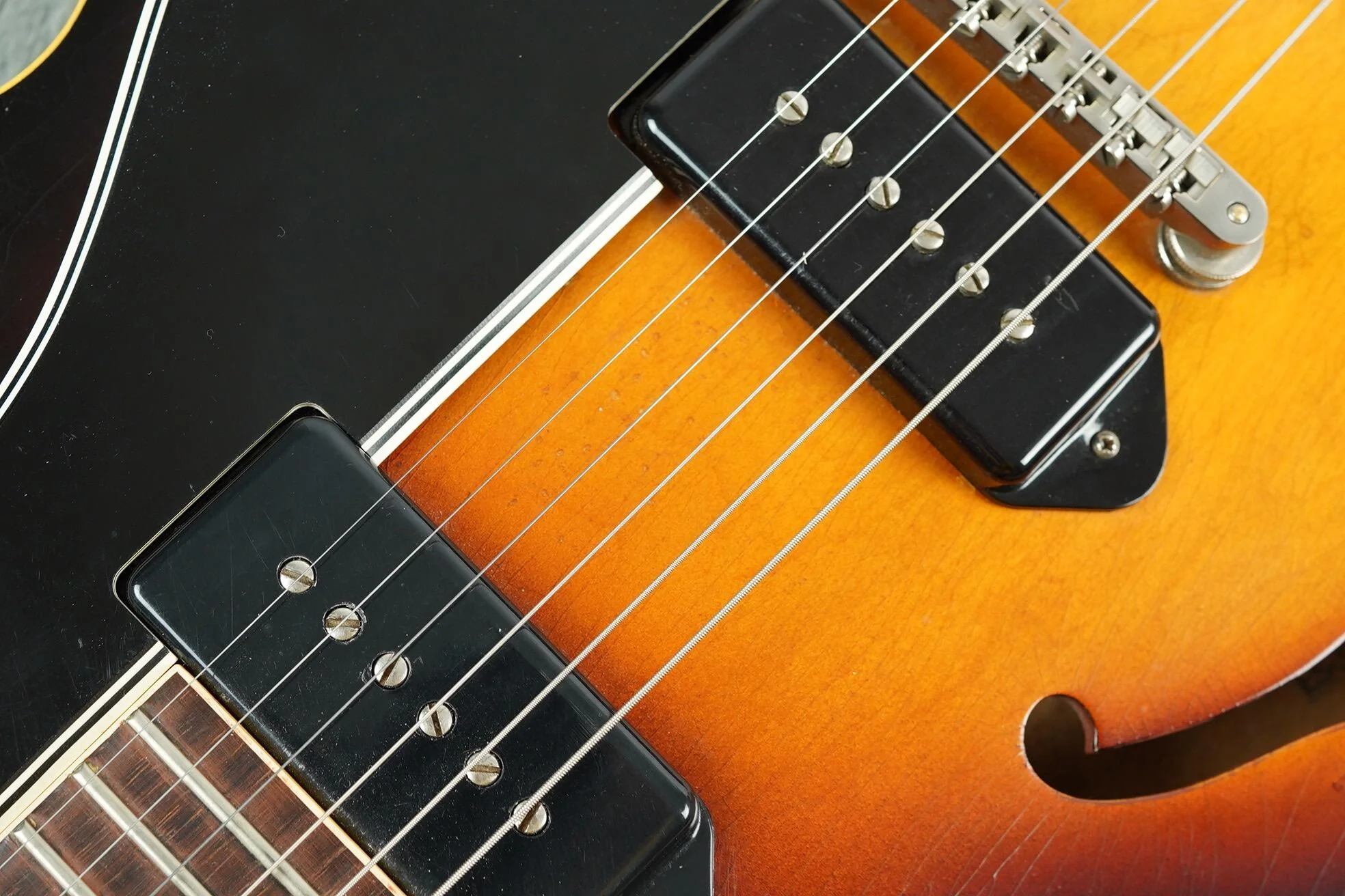 1962 Gibson ES-330 TD, Sunburst + HSC - Image 16