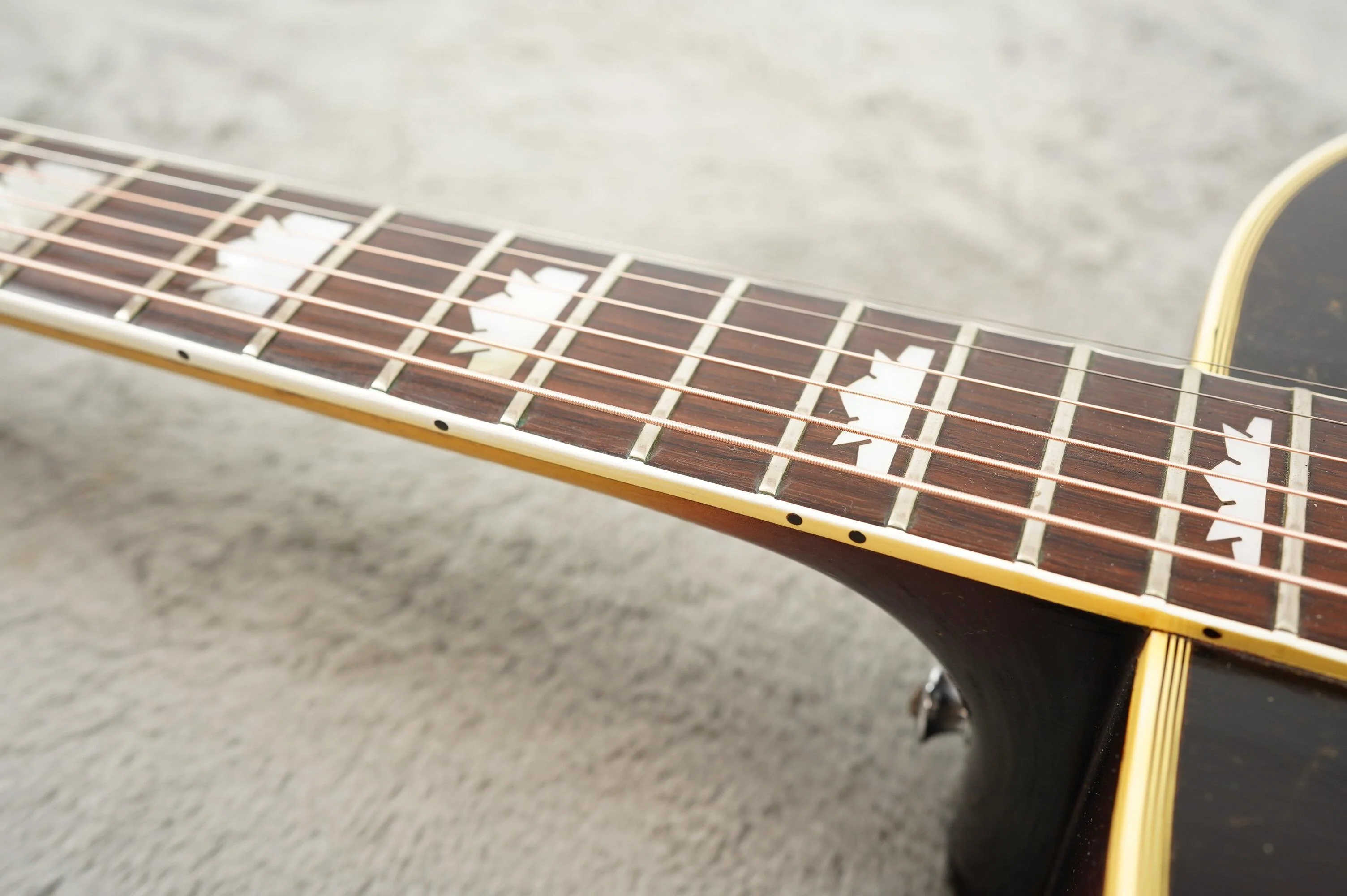 1963 Gibson J-200, Sunburst + HSC - Image 24