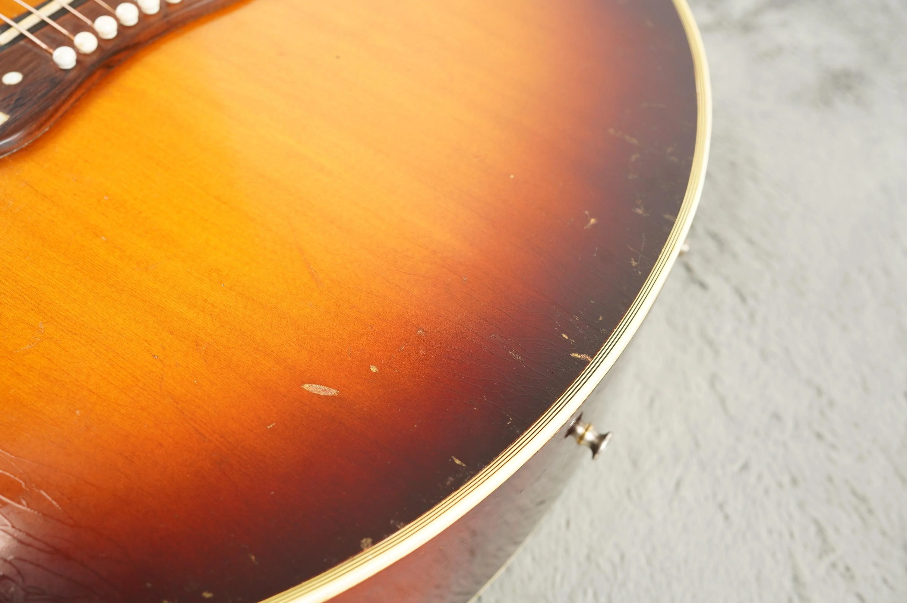 1963 Gibson J-200, Sunburst + HSC - Image 30