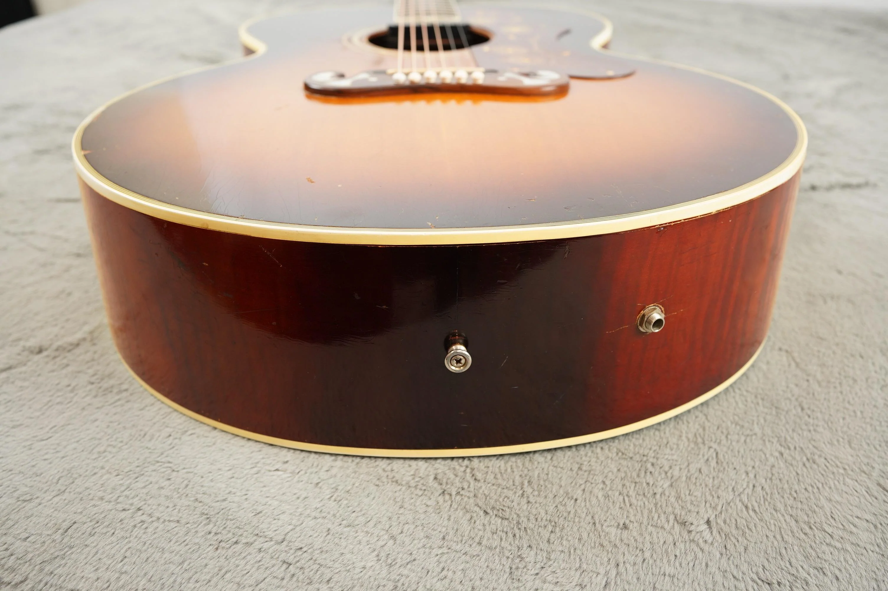 1963 Gibson J-200, Sunburst + HSC - Image 31