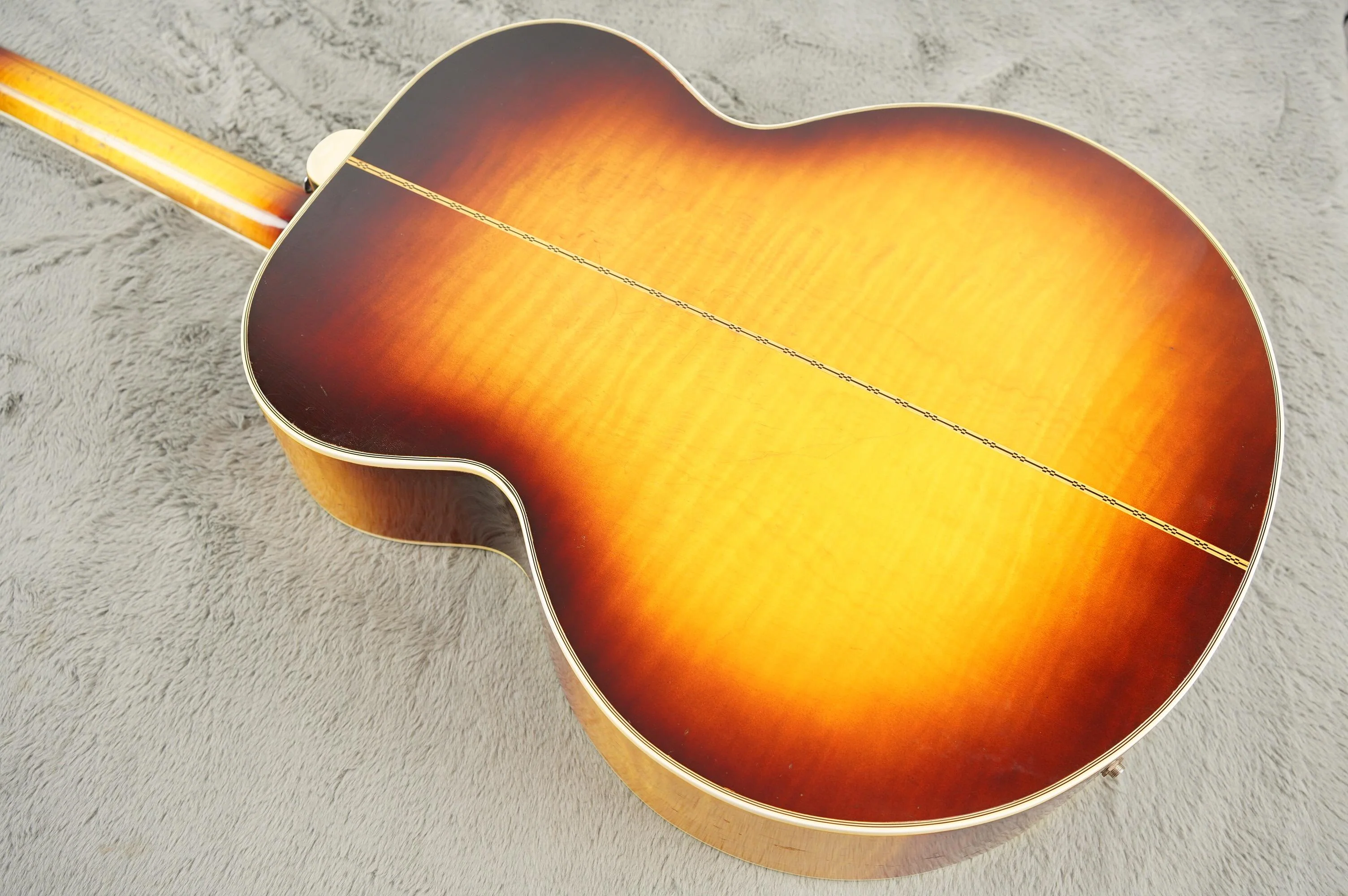 1963 Gibson J-200, Sunburst + HSC - Image 32