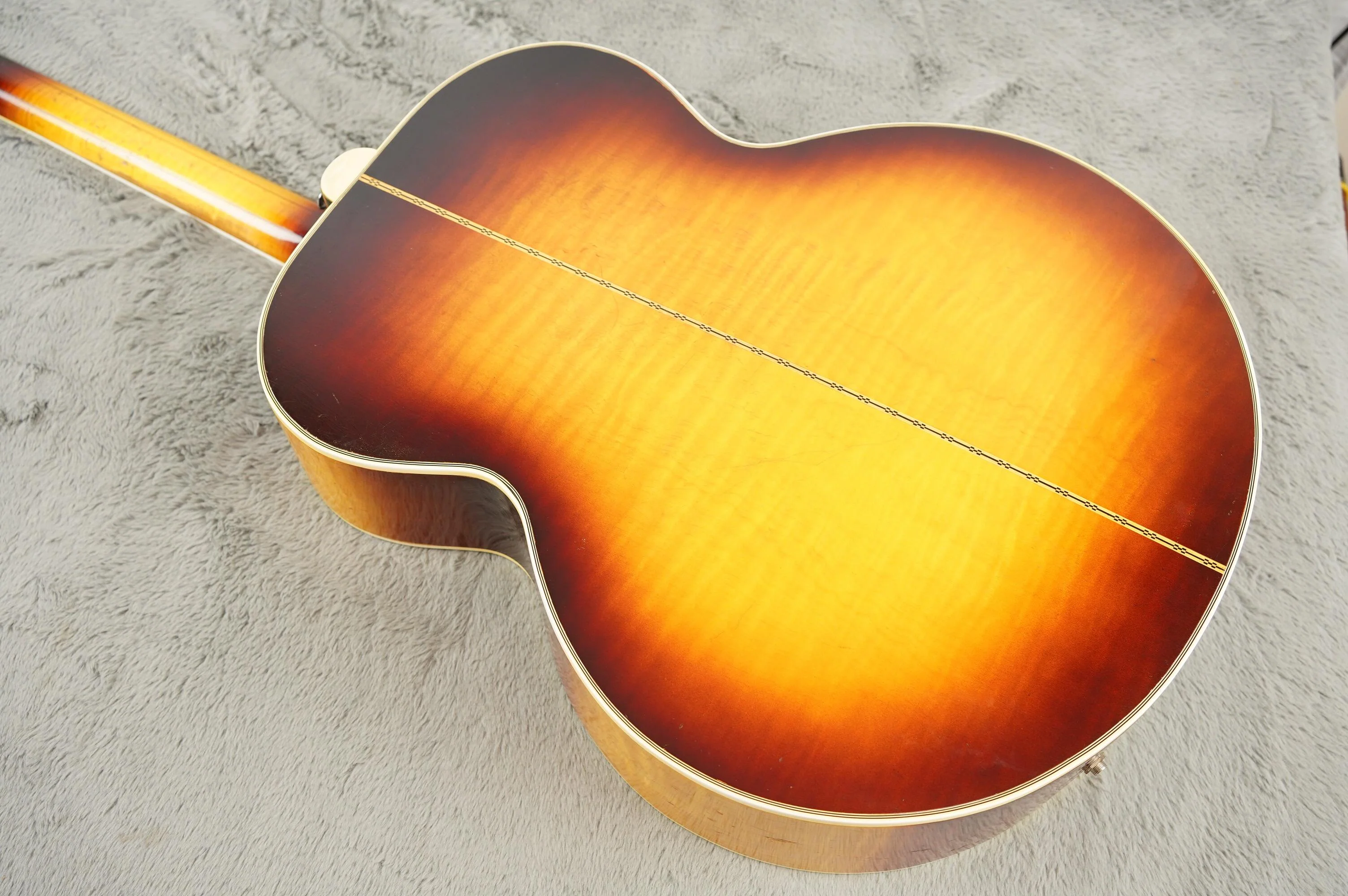 1963 Gibson J-200, Sunburst + HSC - Image 33