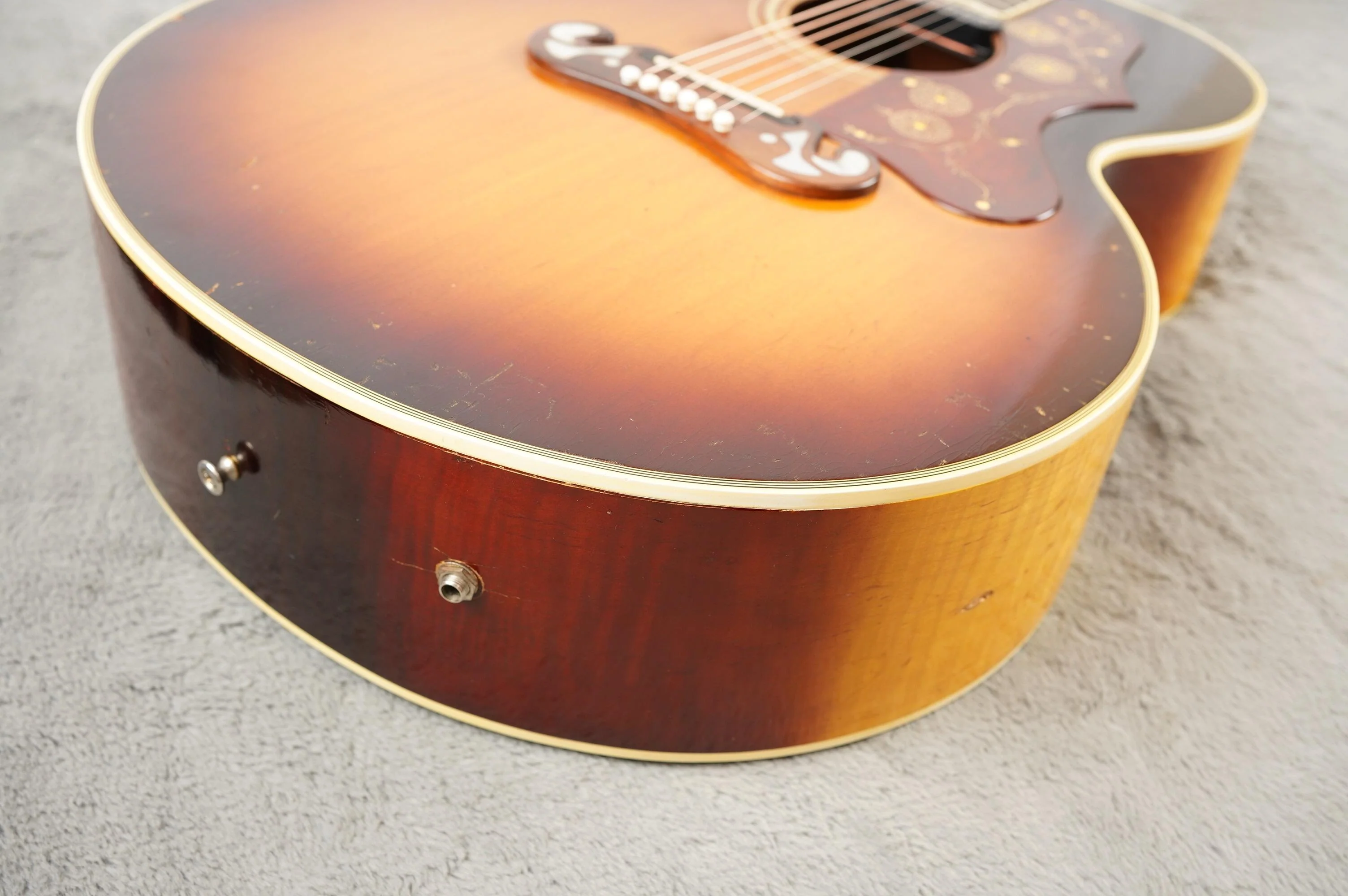1963 Gibson J-200, Sunburst + HSC - Image 6