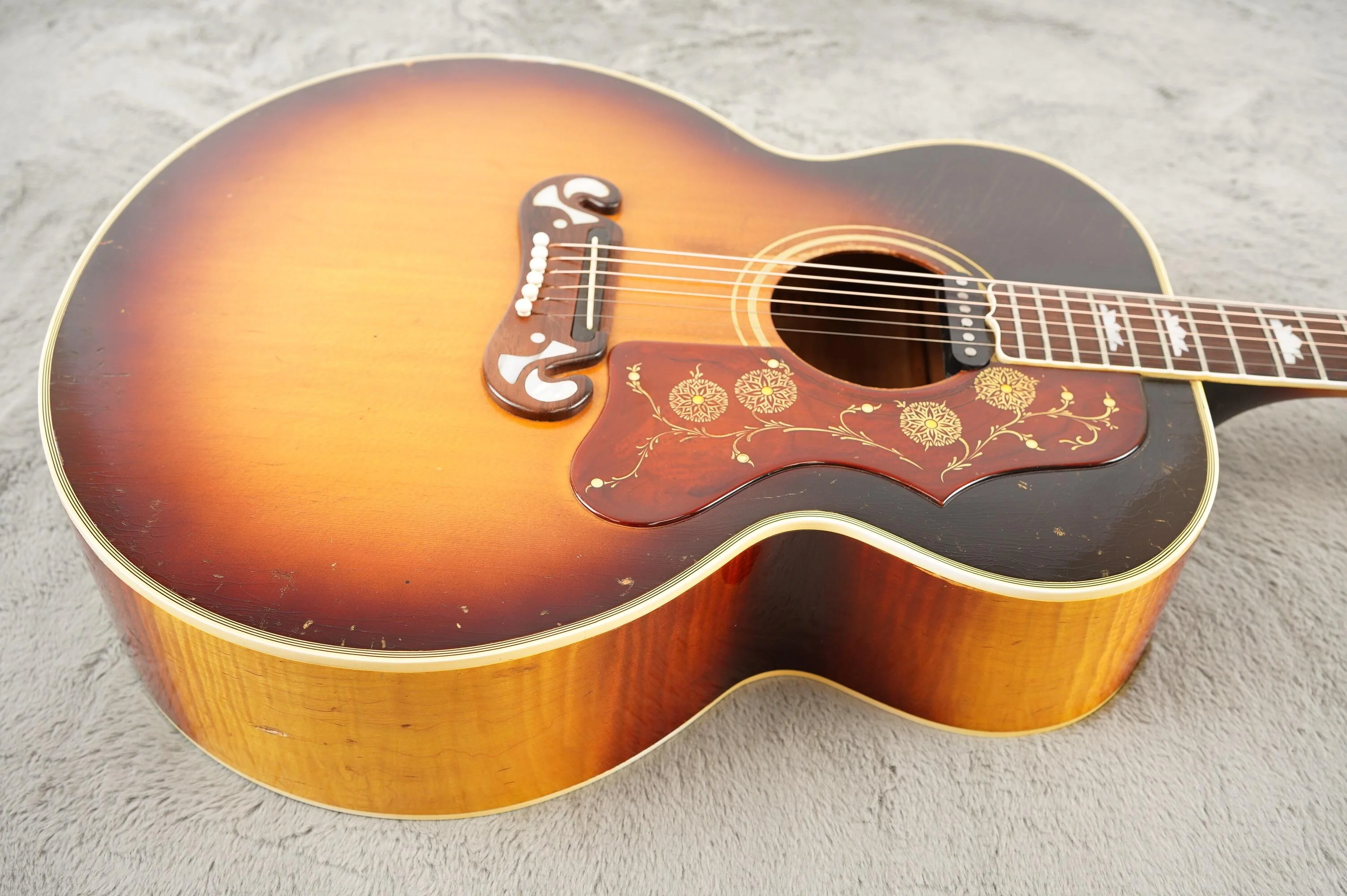 1963 Gibson J-200, Sunburst + HSC - Image 8