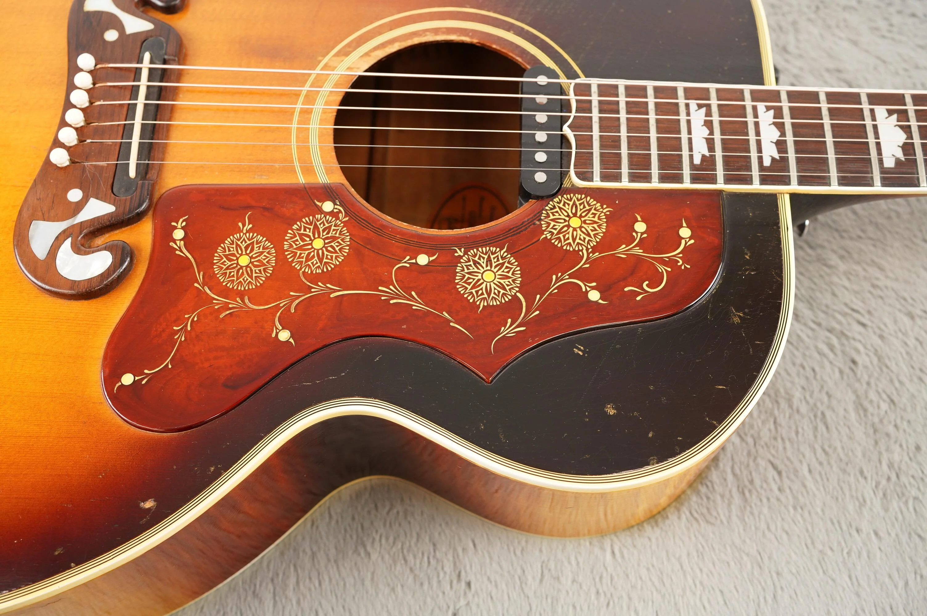 1963 Gibson J-200, Sunburst + HSC - Image 9