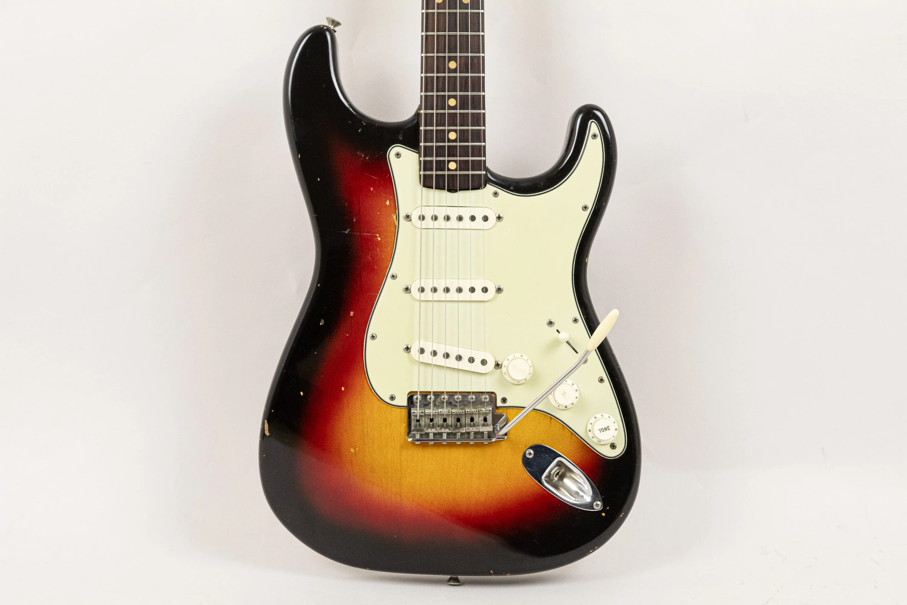 1964 Fender Stratocaster, Sunburst - Image 4