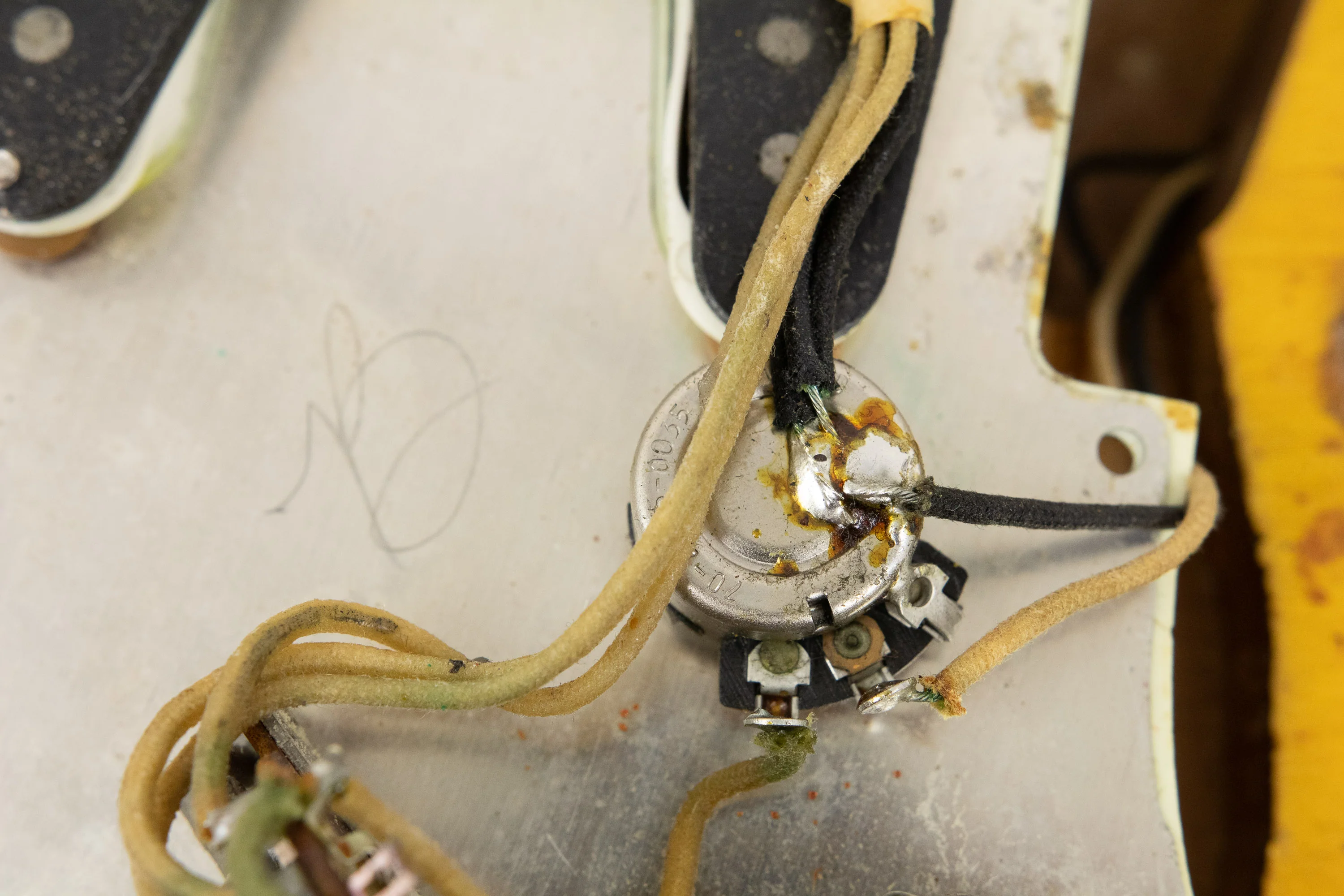 1964 Fender Stratocaster, Sunburst - Image 42