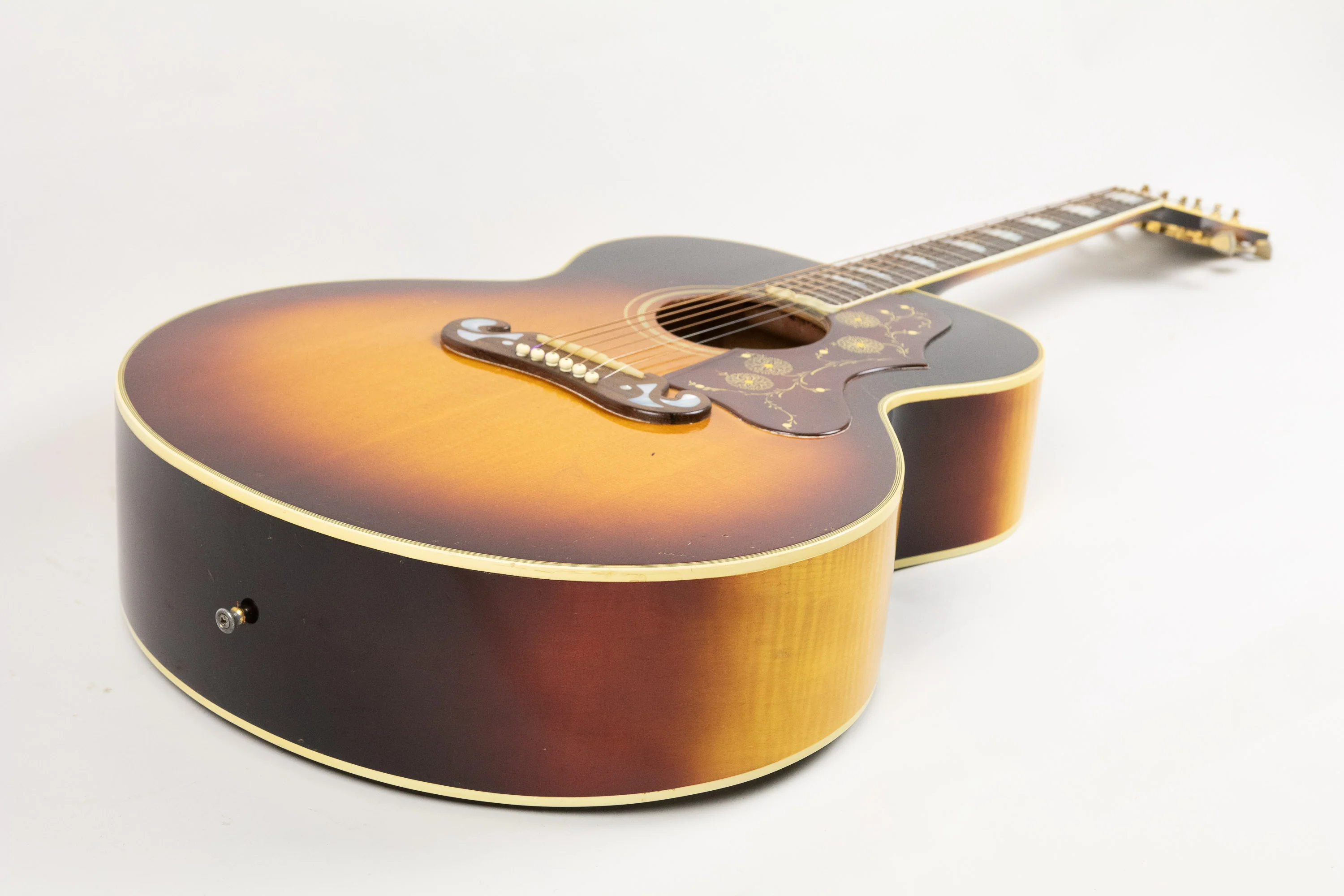 1964 Gibson J-200, Sunburst - Image 9