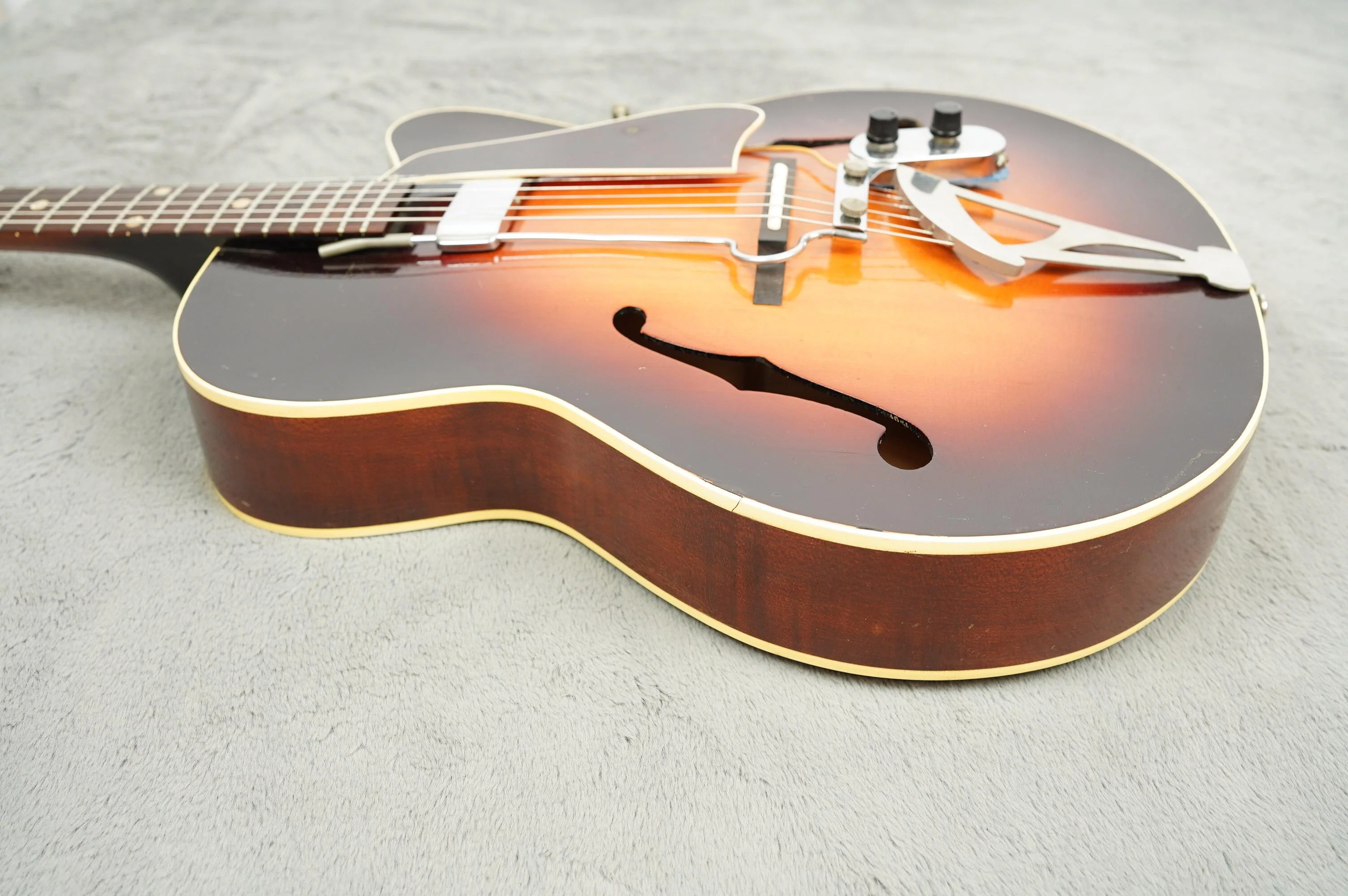 1964 Levin 335 - Sunburst | Ace - Skunk Anansie Collection - Image 7
