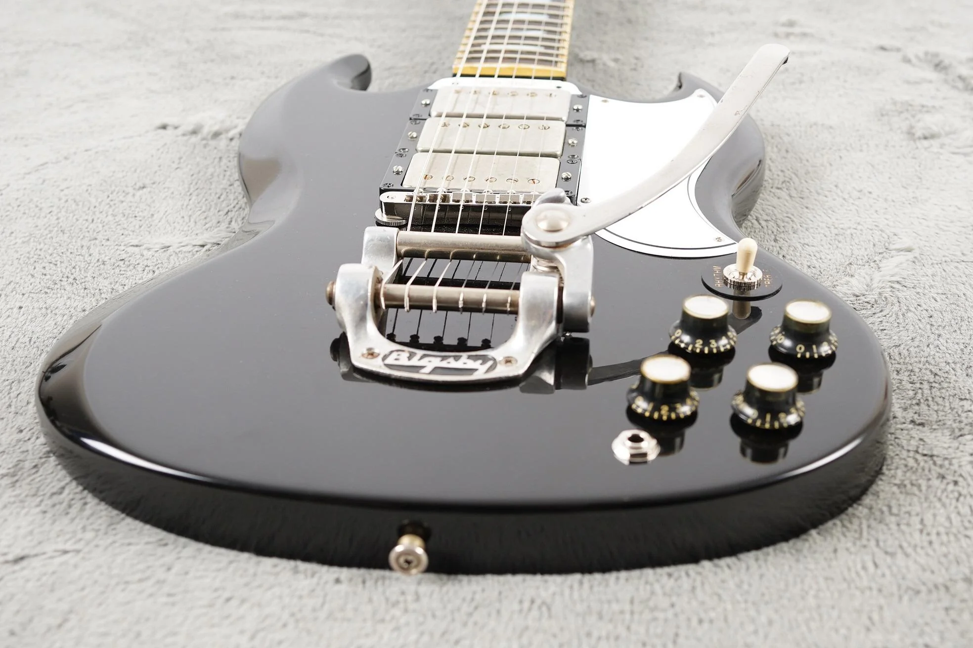 1965 Gibson SG Custom, Refin Black + HSC - Image 11
