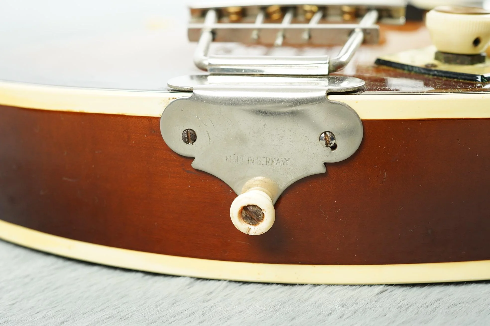 1966 Hofner Violin Bass + OHSC - Image 10