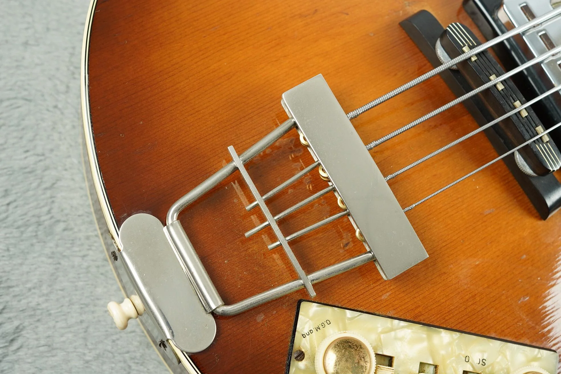 1966 Hofner Violin Bass + OHSC - Image 16