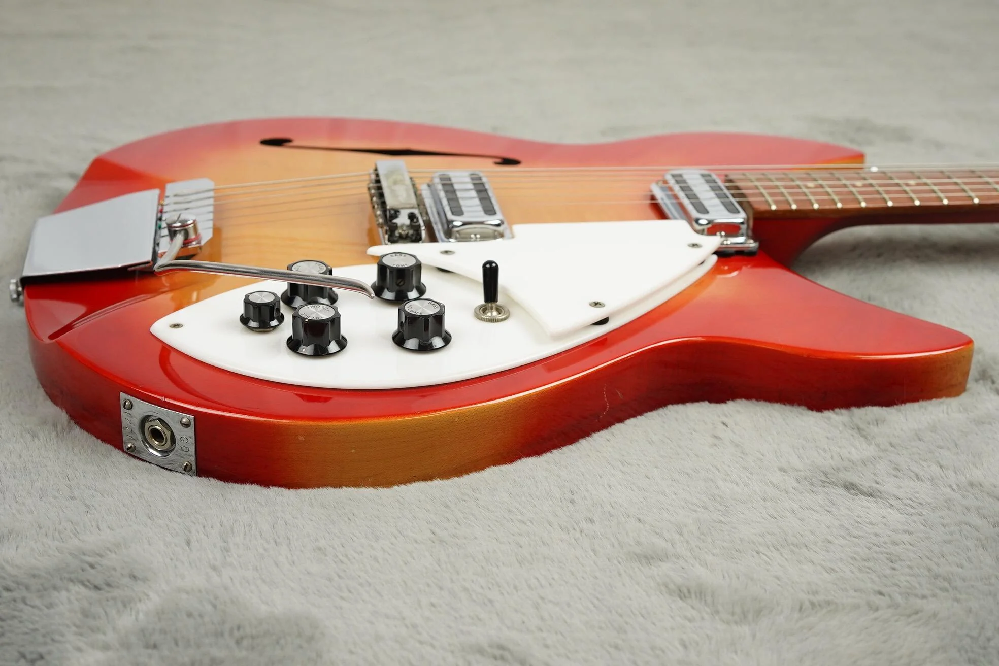 1967 Rickenbacker Rose Morris 1997 + HSC - Image 9