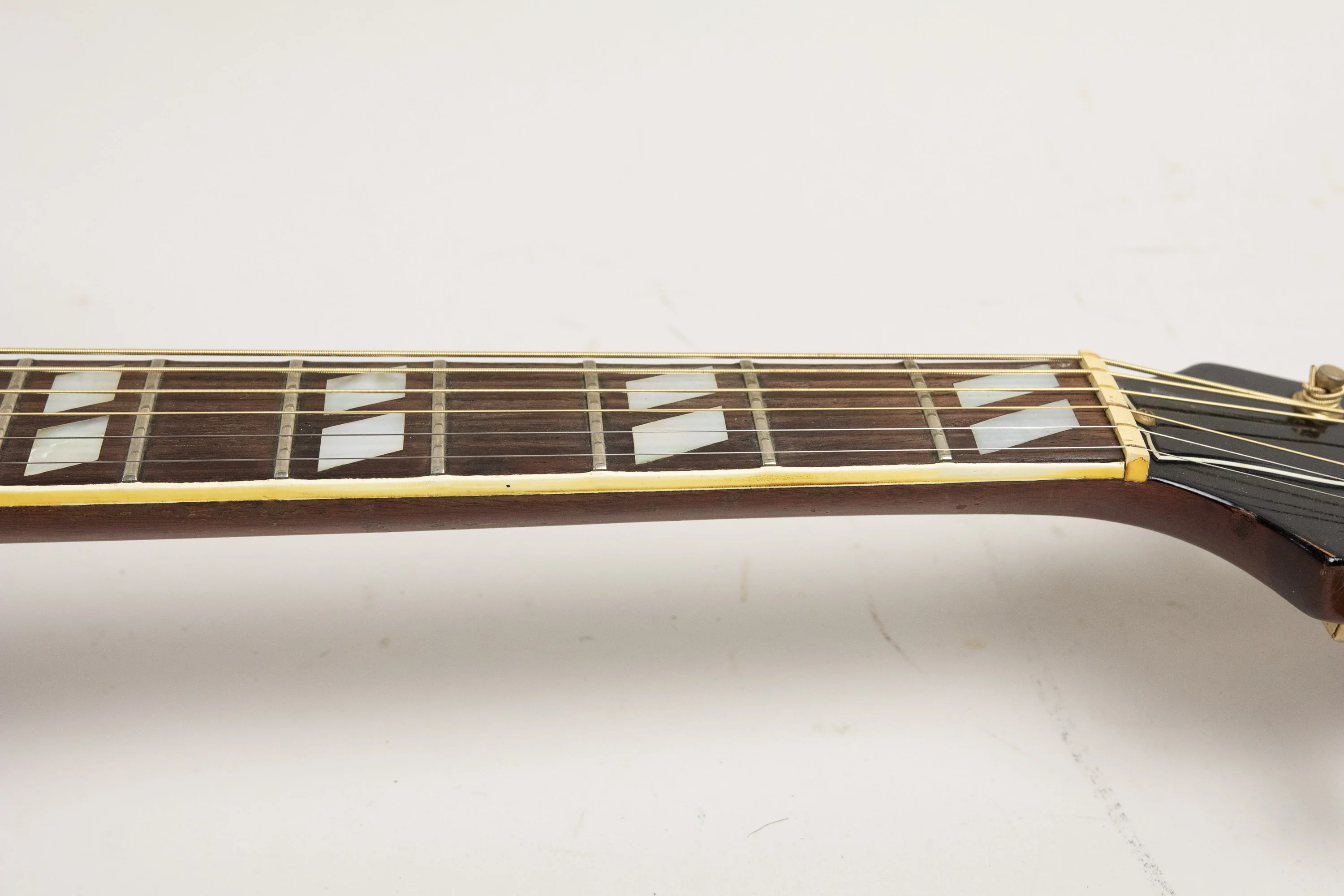 1968 Gibson Hummingbird, Sunburst - Image 22