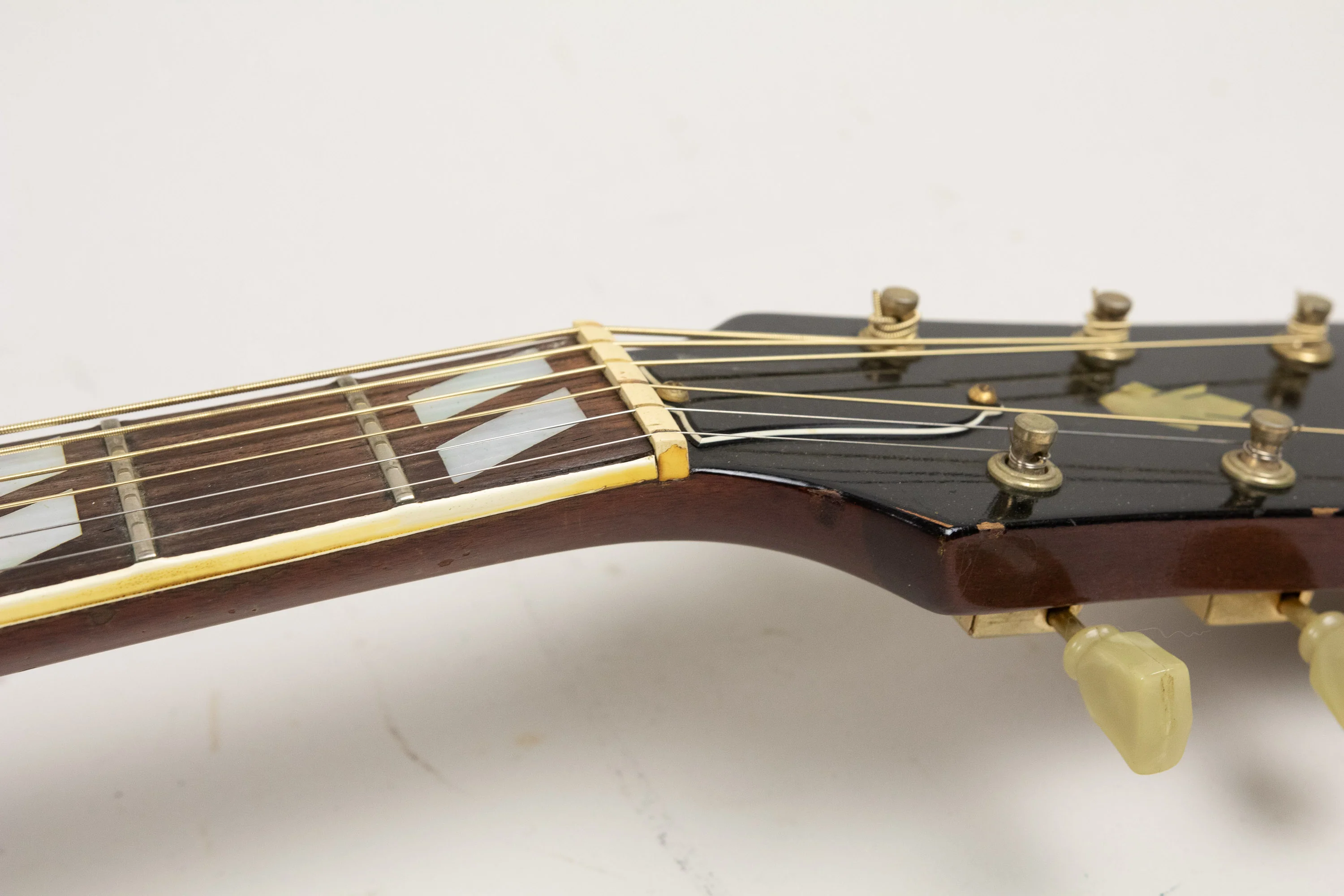 1968 Gibson Hummingbird, Sunburst - Image 23