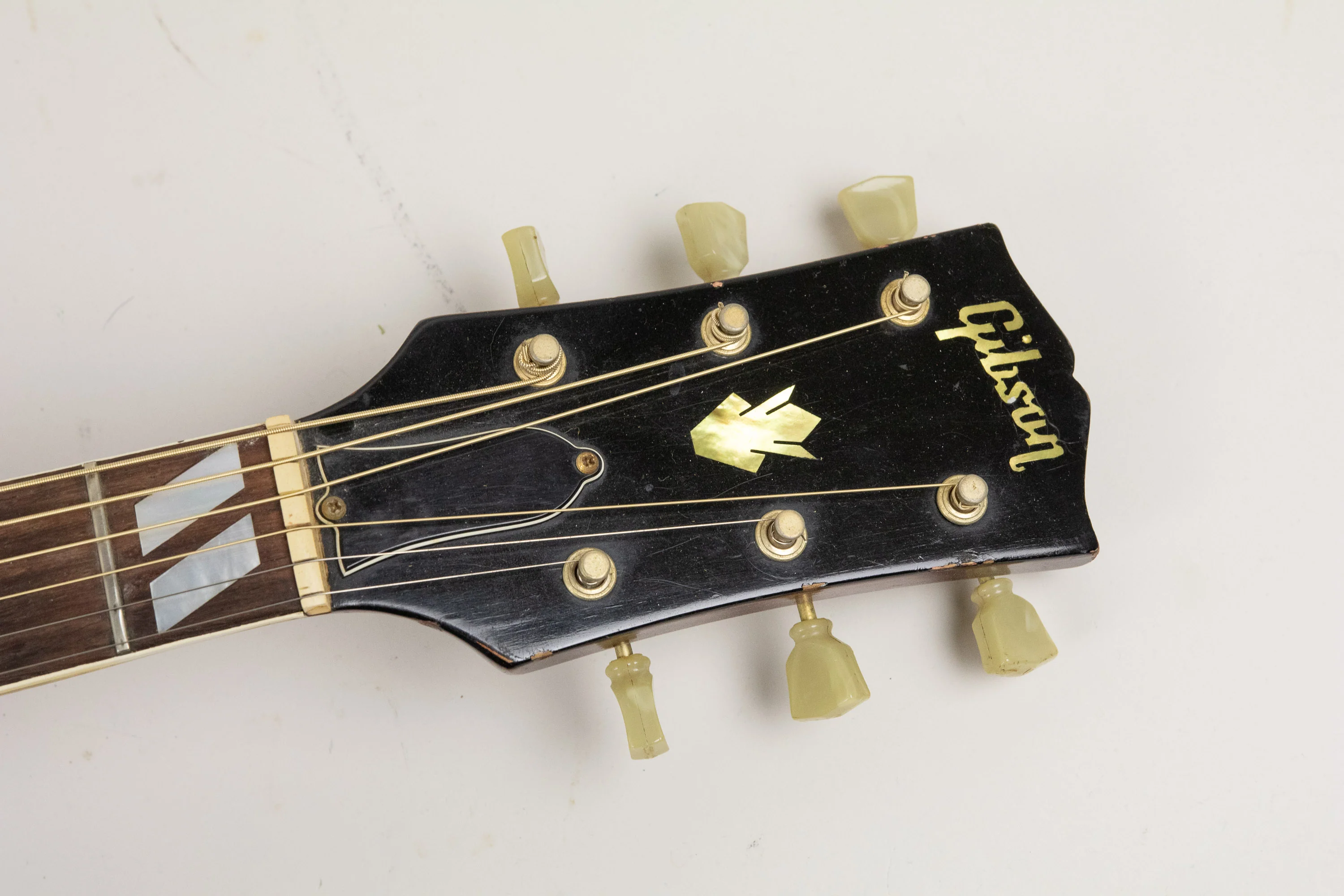 1968 Gibson Hummingbird, Sunburst - Image 25