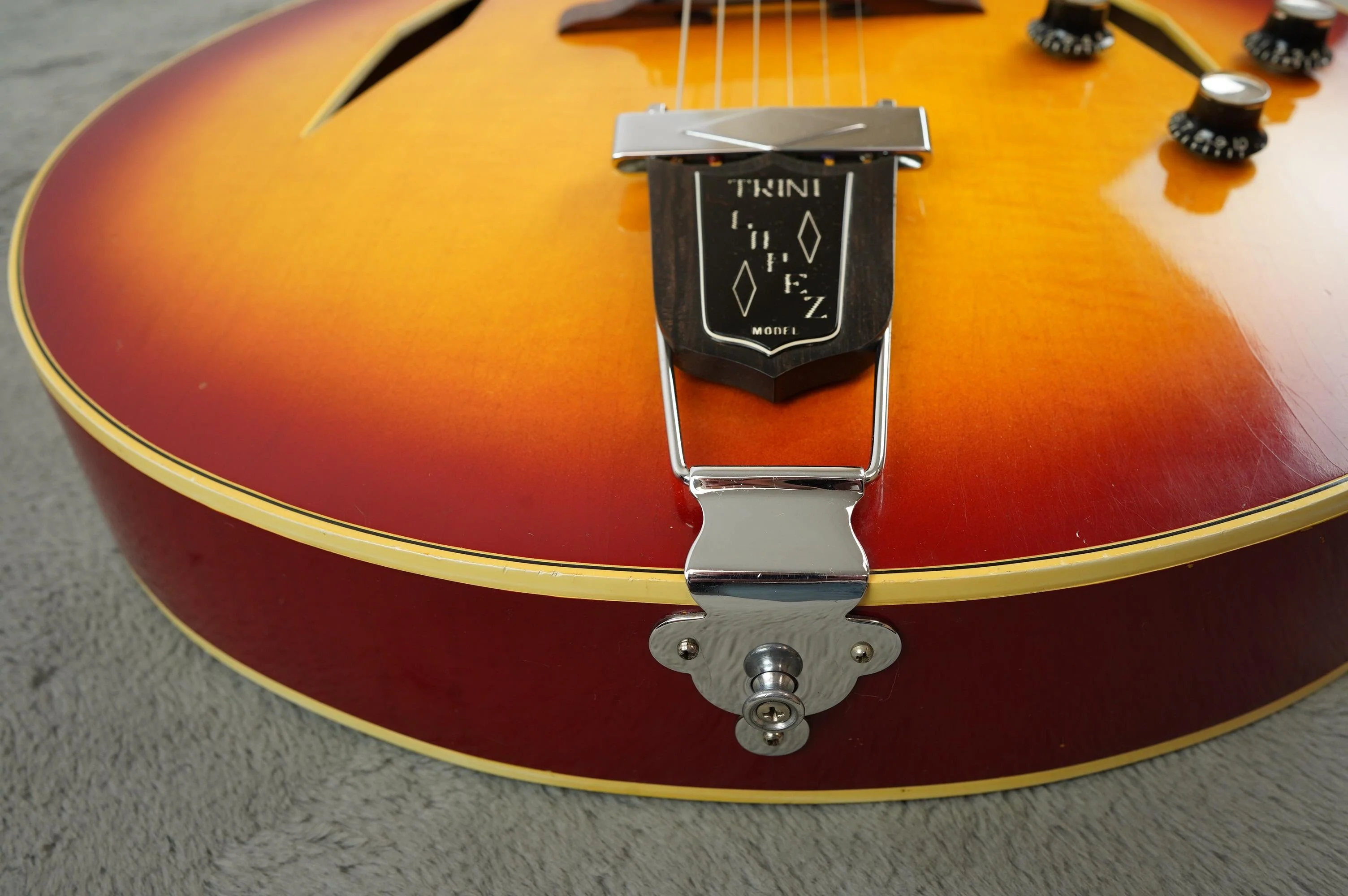 1968 Gibson Trini Lopez Custom Deluxe, Sunburst + OHSC - Image 6