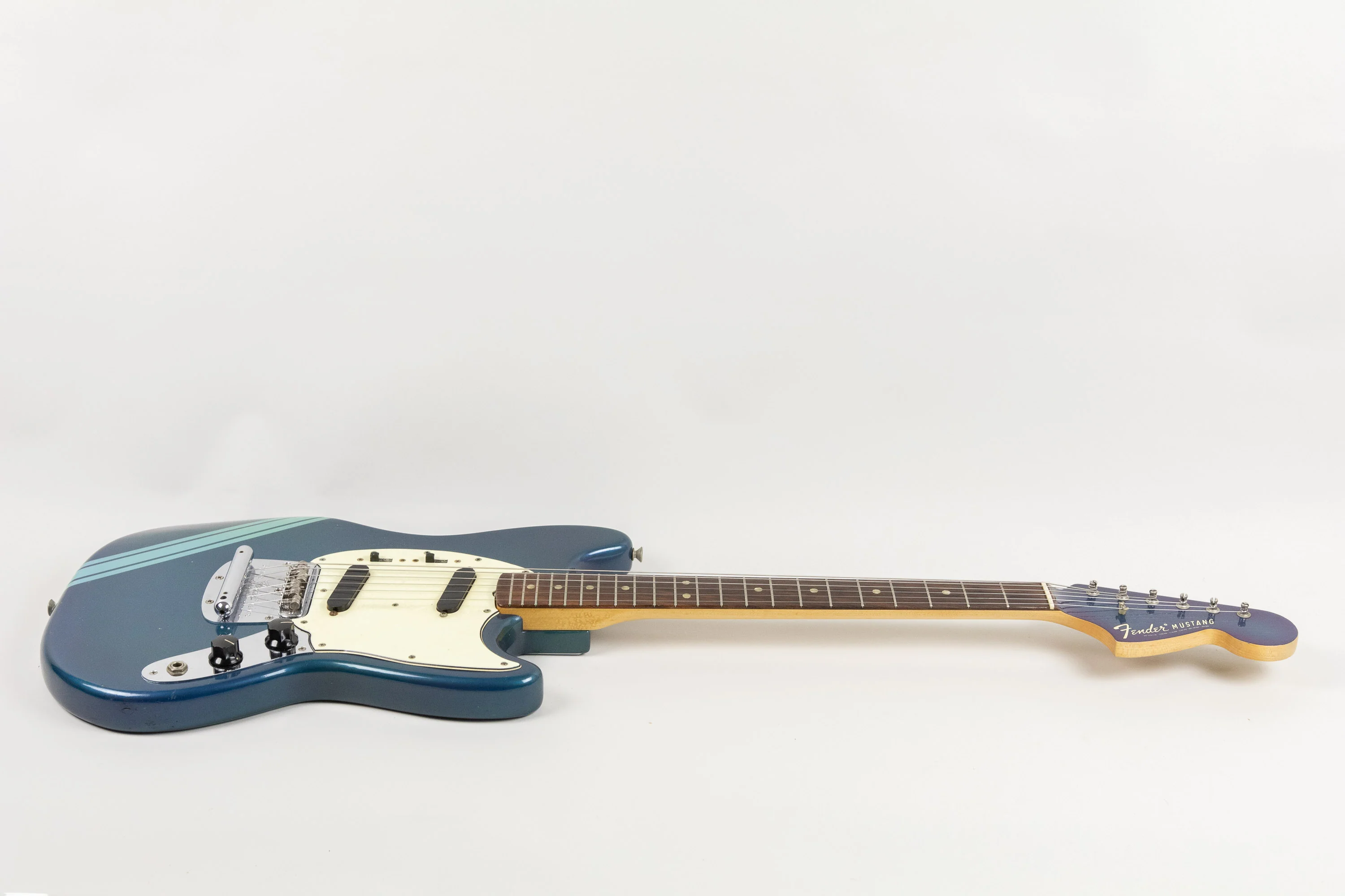 1969 Fender Mustang, Competition Burgundy - Image 15