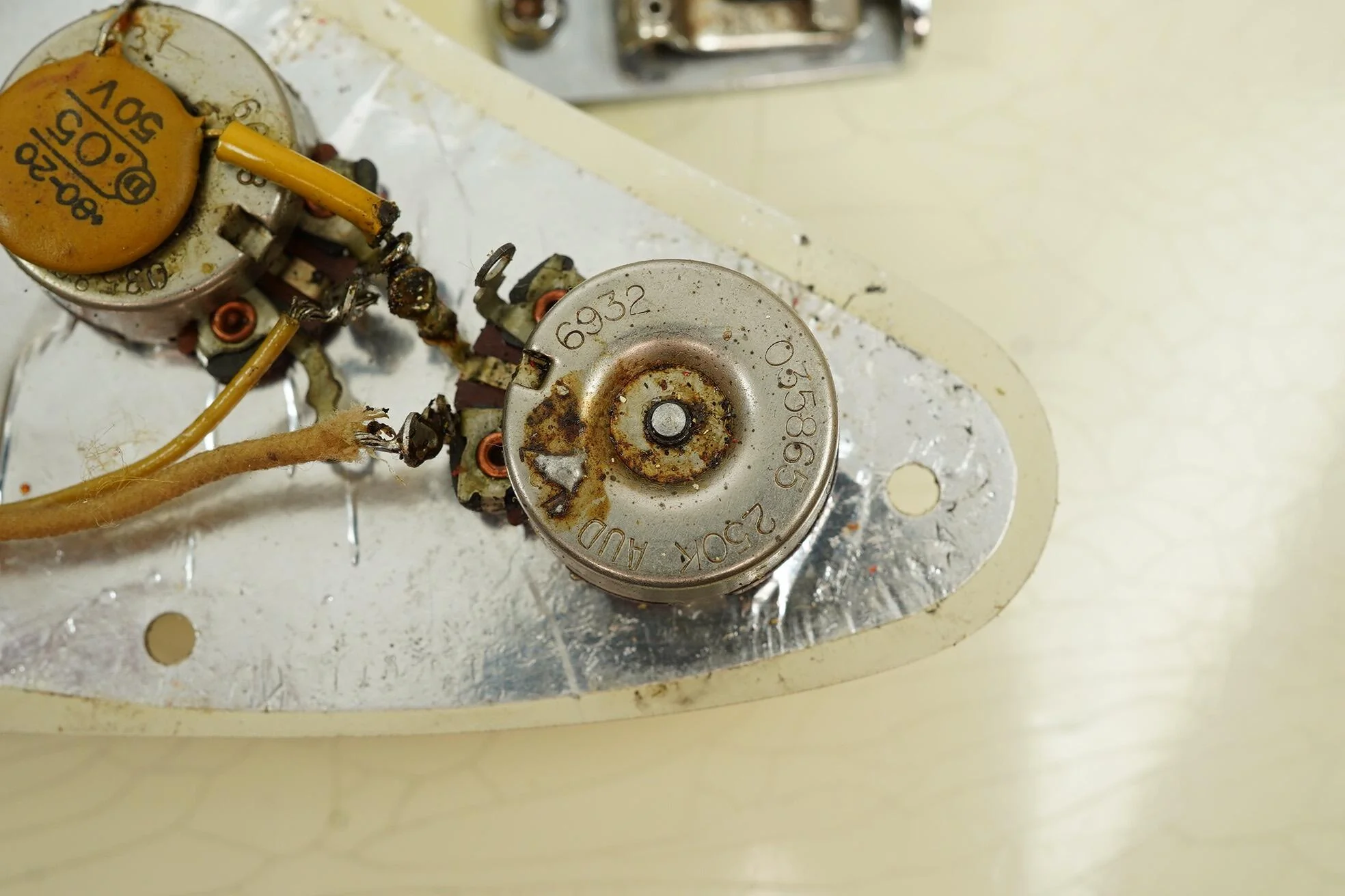 1969 Fender Stratocaster, Refin White - Image 47