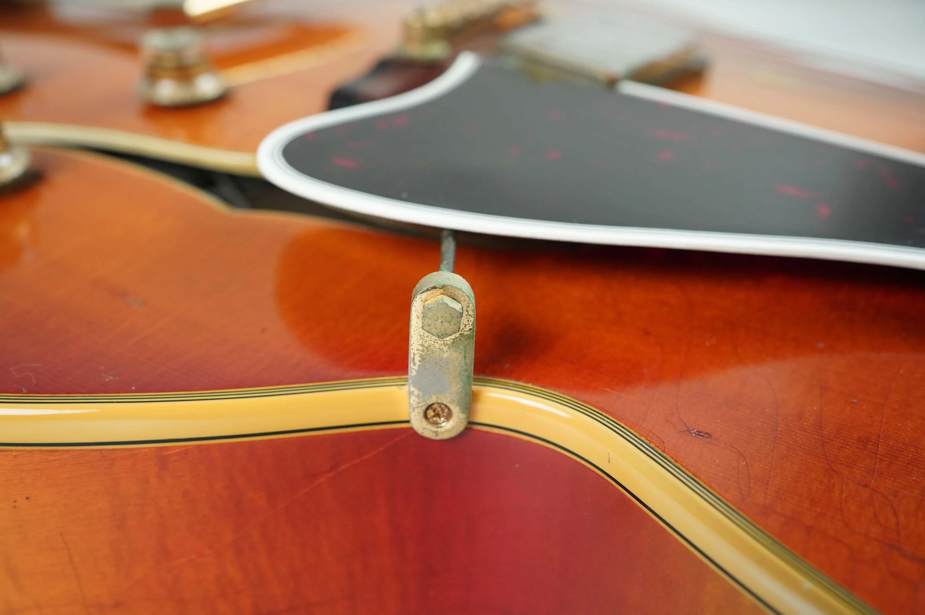 1969 Gibson Super 400 CES, Sunburst - Image 26