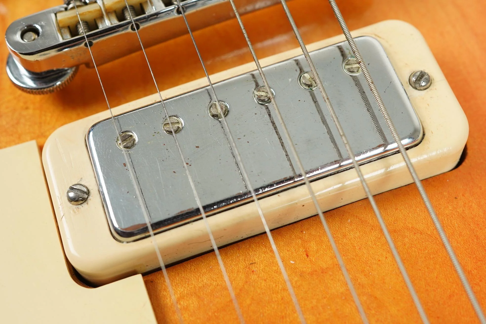 1970 Gibson Les Paul Deluxe top refin + HSC - Image 24