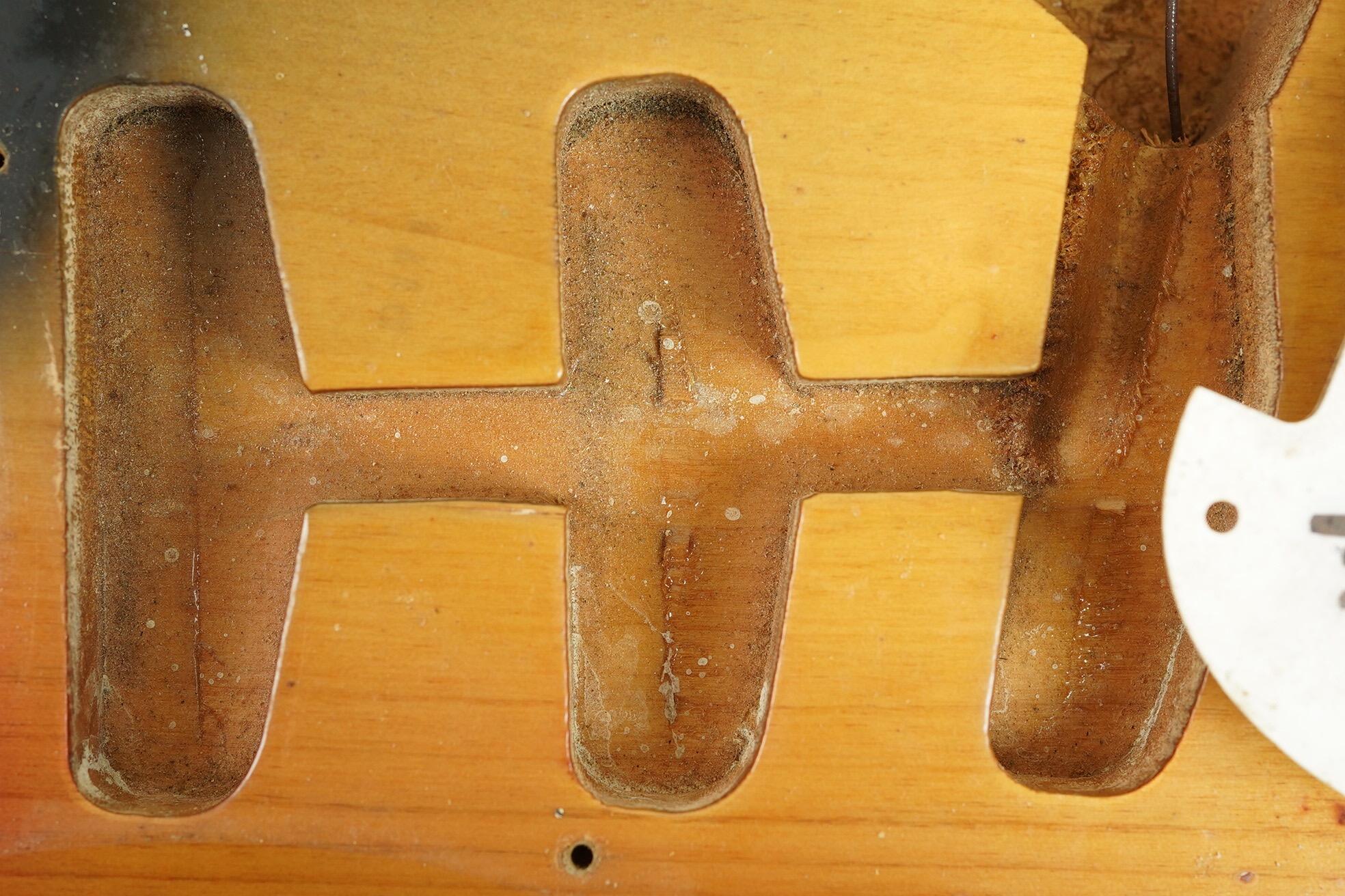1971 Fender Stratocaster (4-Bolt) + OHSC - Image 40