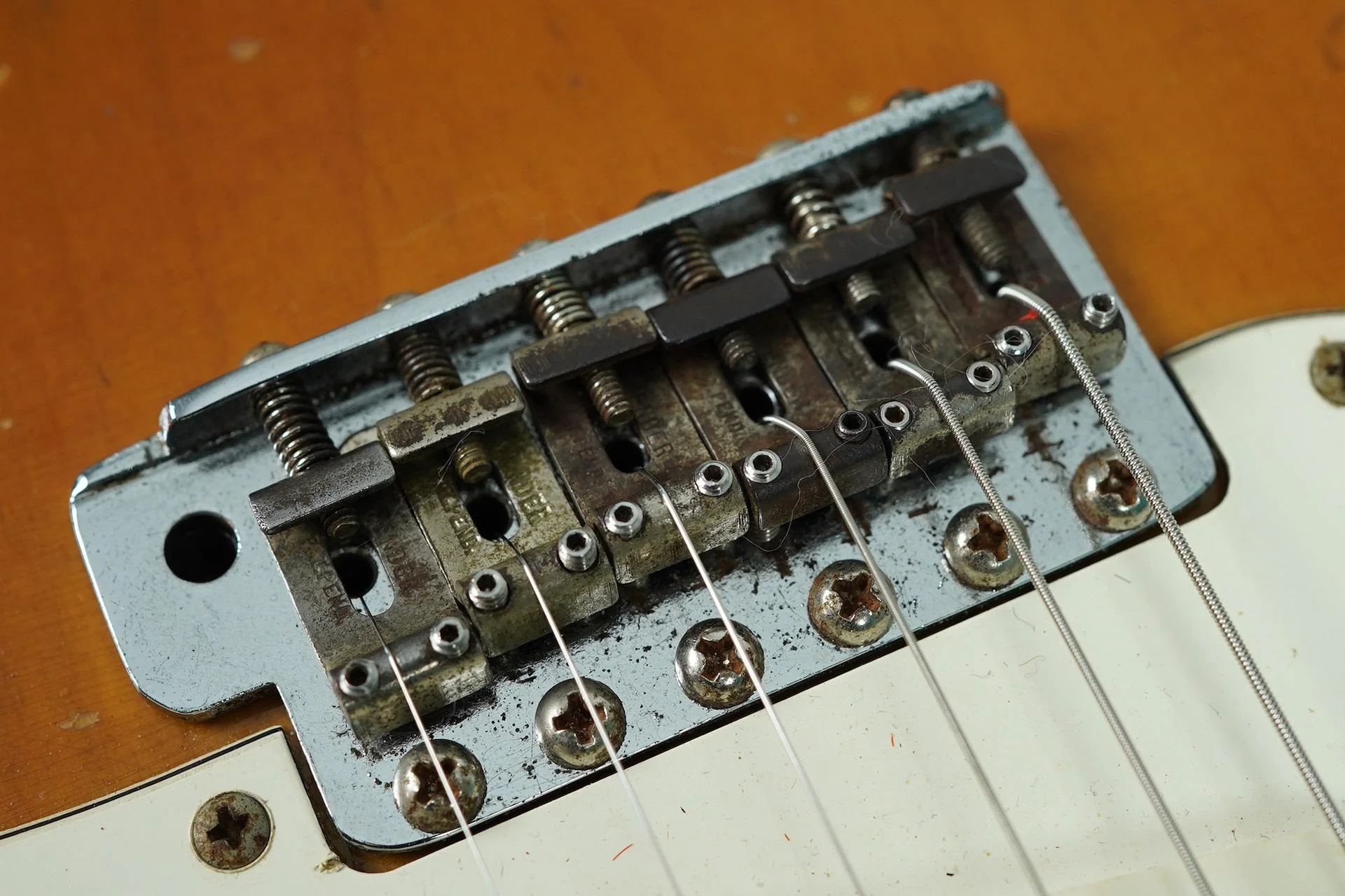 1971 Fender Stratocaster 4 bolt neck + OHSC - Image 18