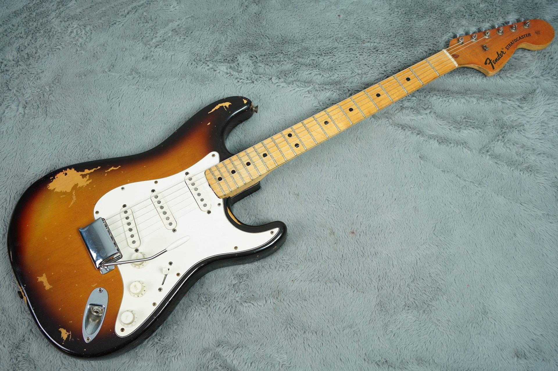 1971 Fender Stratocaster 4 bolt neck + OHSC - Image 6