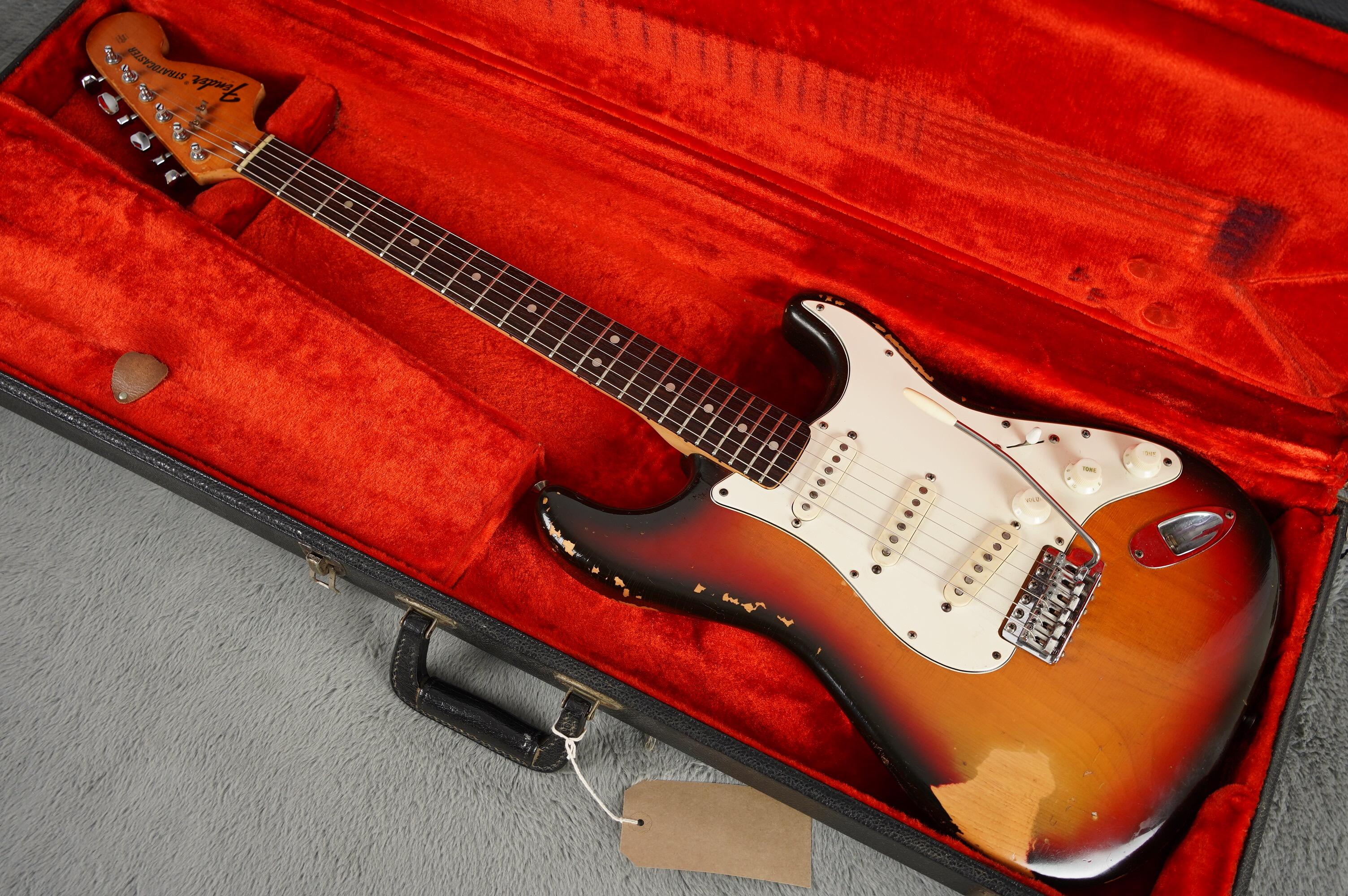 1972 Fender Stratocaster, Sunburst + OHSC + TAGS - Image 3
