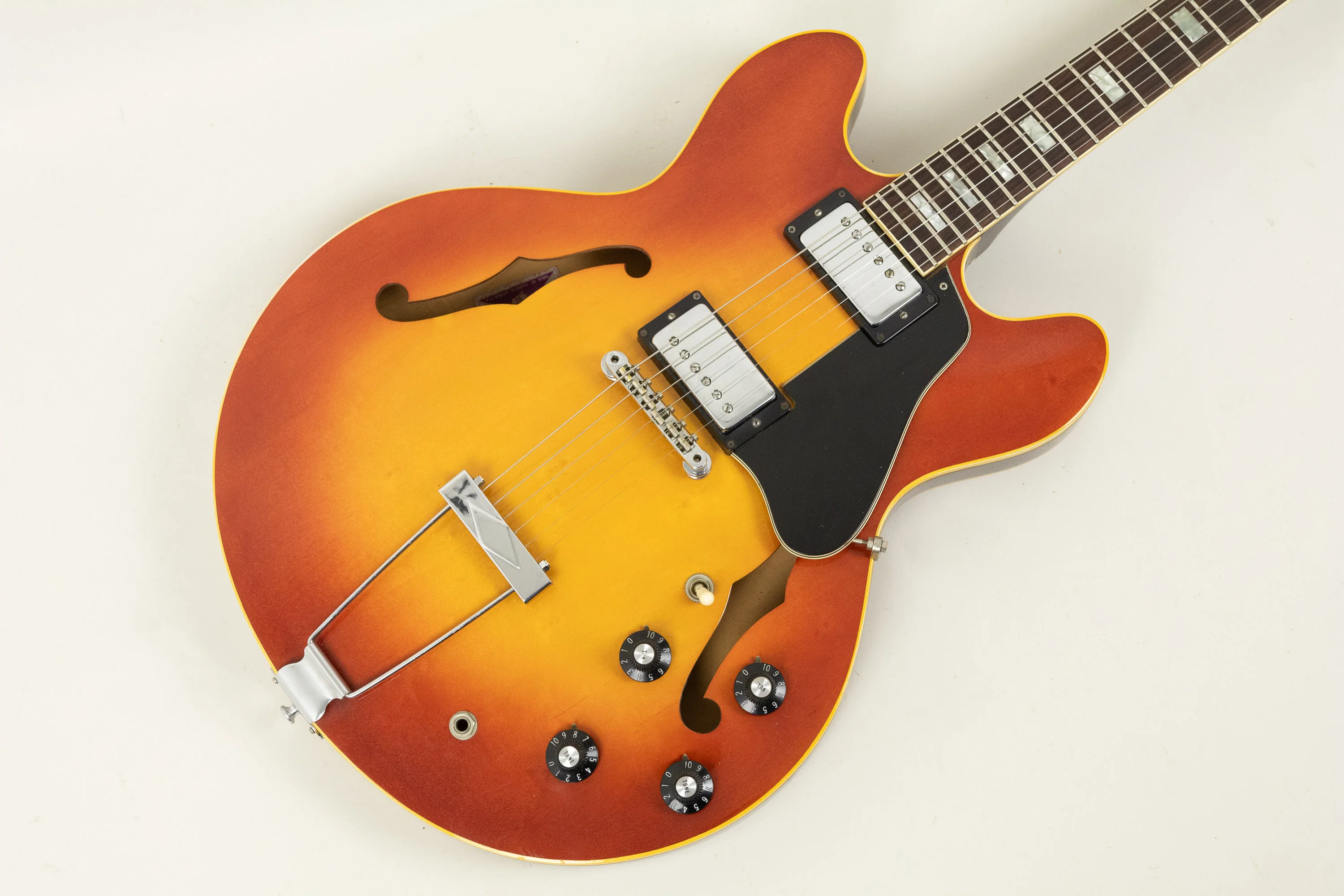 1972 Gibson ES-335TD, Sunburst - Image 7