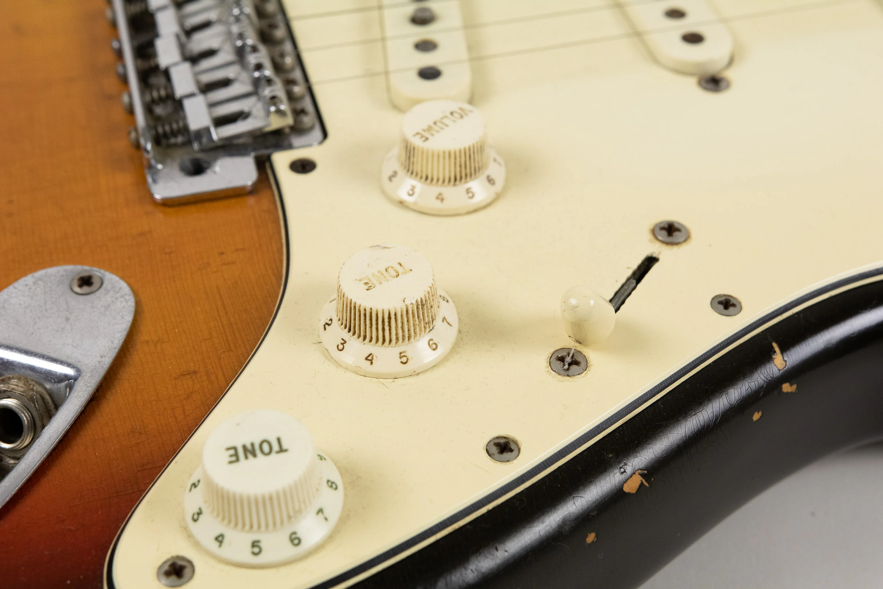 1973 Fender Stratocaster, Sunburst - Image 15
