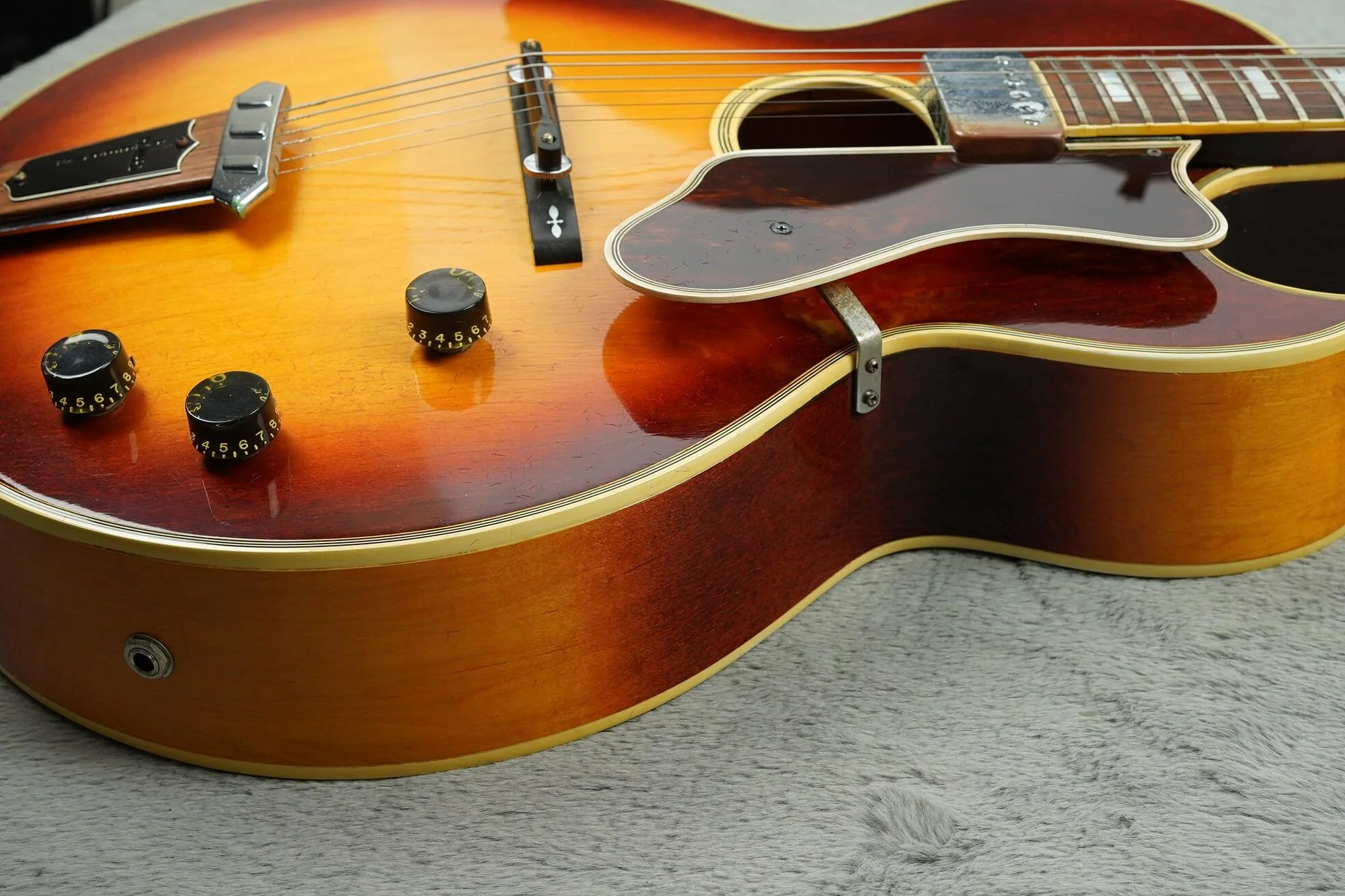 1974 Gibson Howard Roberts Custom, Sunburst - Image 13